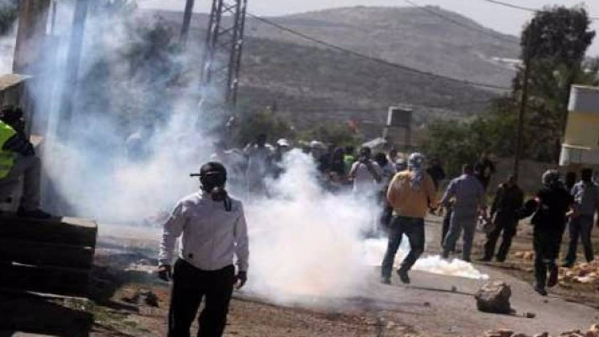 مواجهات بين شبان فلسطينيين والاحتلال الاسرائيلي 