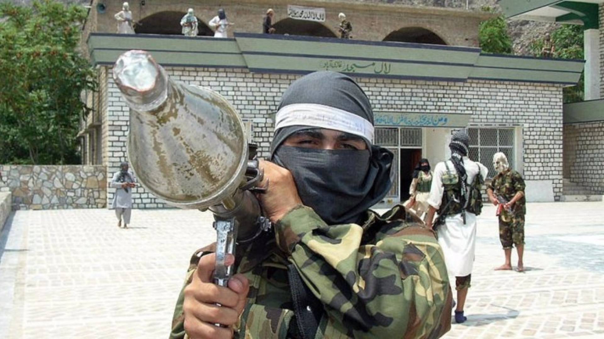 أرشيفية لعناصر في تنظيم القاعدة