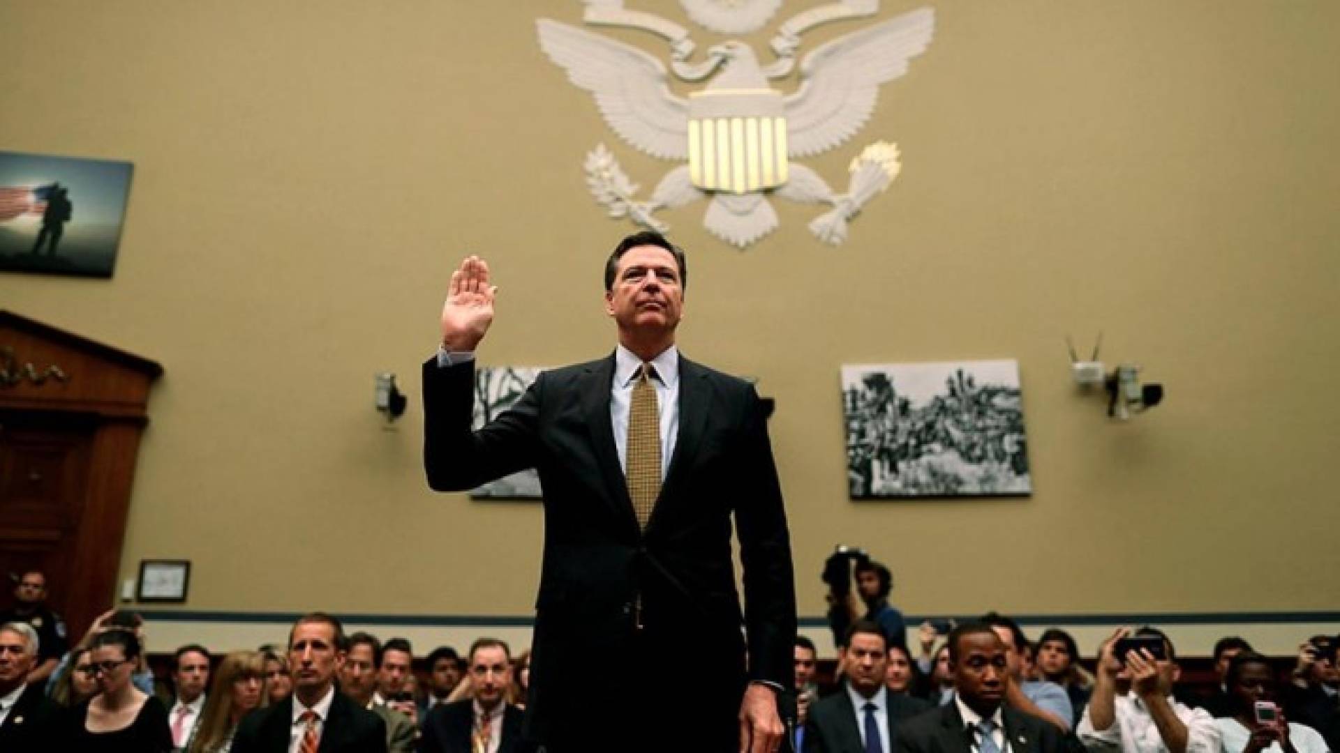 مساعدون كبار للمرشحة الديمقراطية أصروا على عدم "وجود أدلة على ارتكاب مخالفات" 