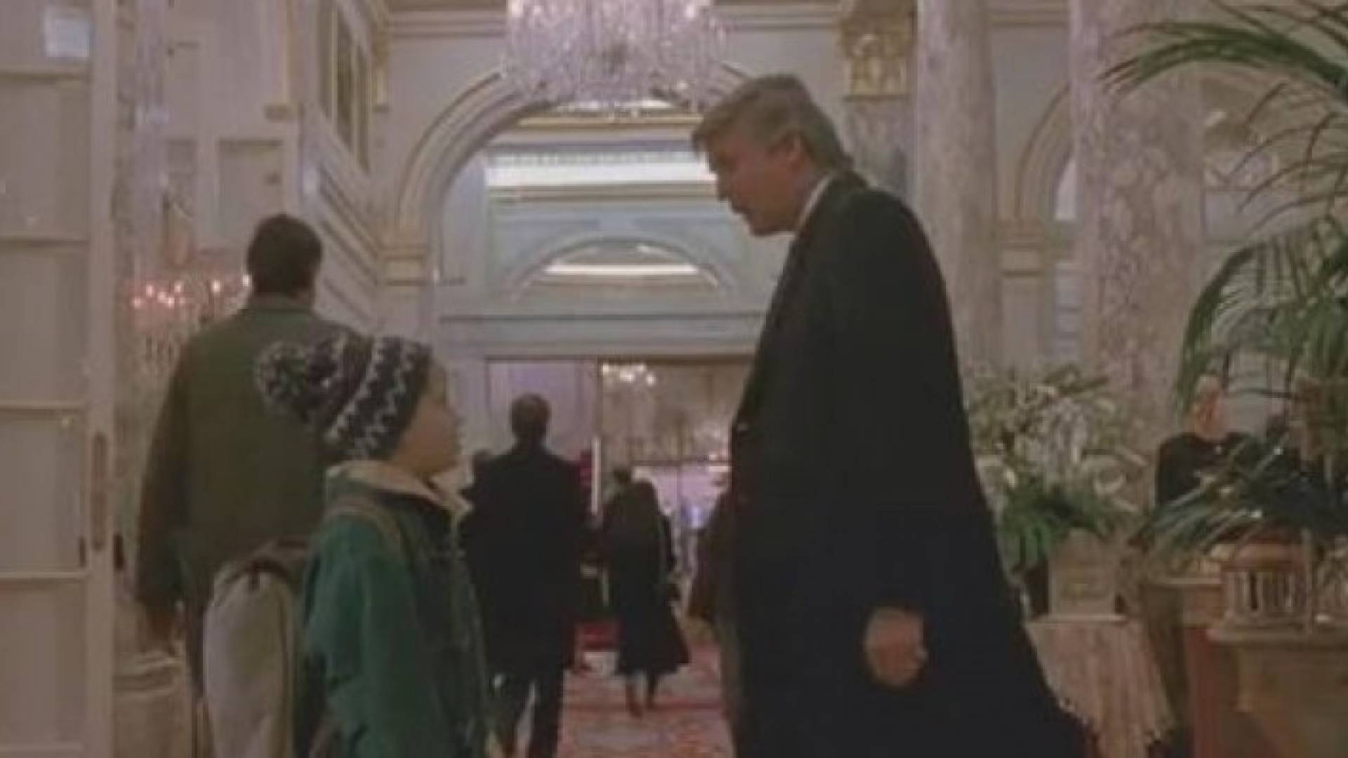 ترامب مثل في الفيلم الأميركي الكوميدي home alone 2 دور كومبارس