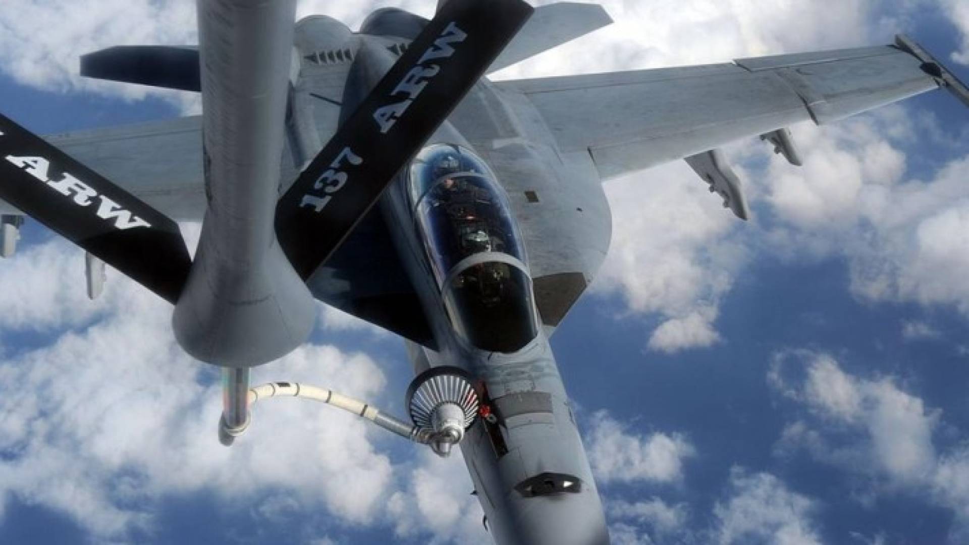  أرشيفية لطائرة F/A-18 Hornet التابعة للبحرية الأميركية