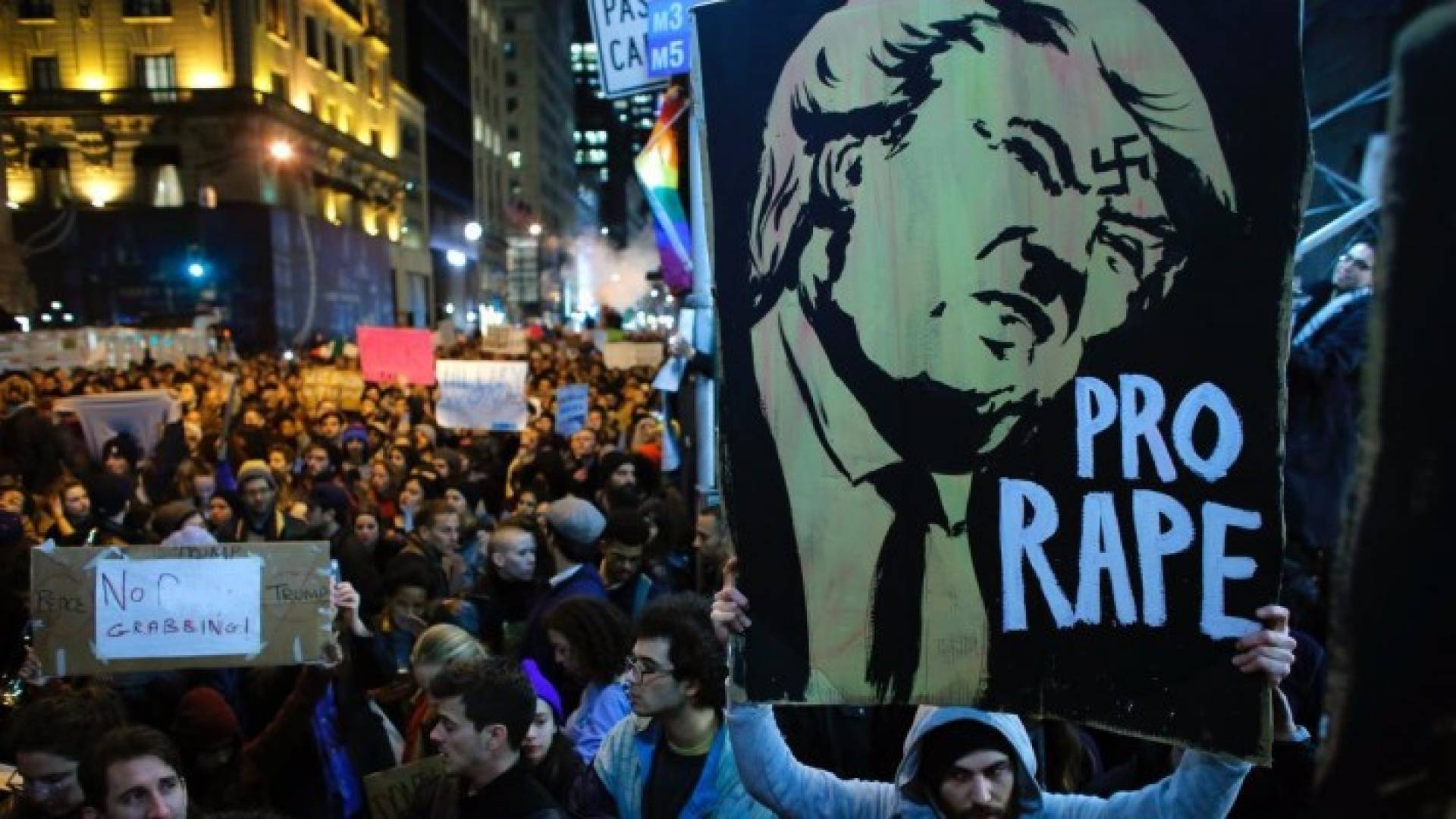 جانب من المظاهرات في نيويورك