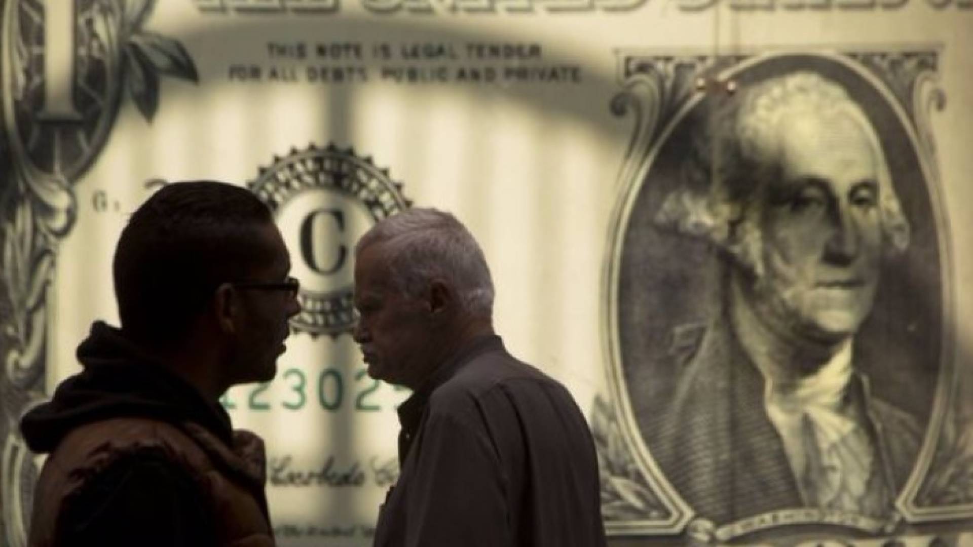 مصر تعاني شحا في احتياطيها من النقد الأجنبي 