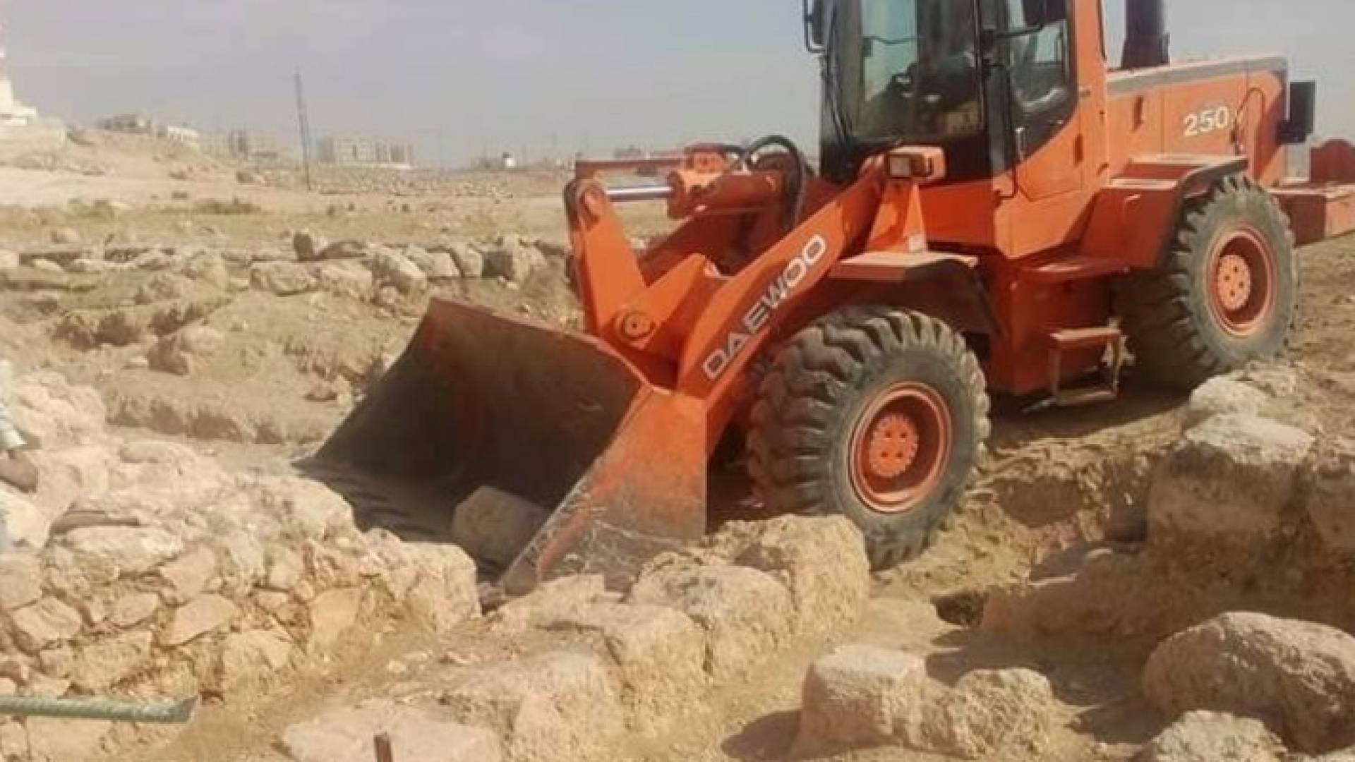 جانب من أعمال مديرية الآثار