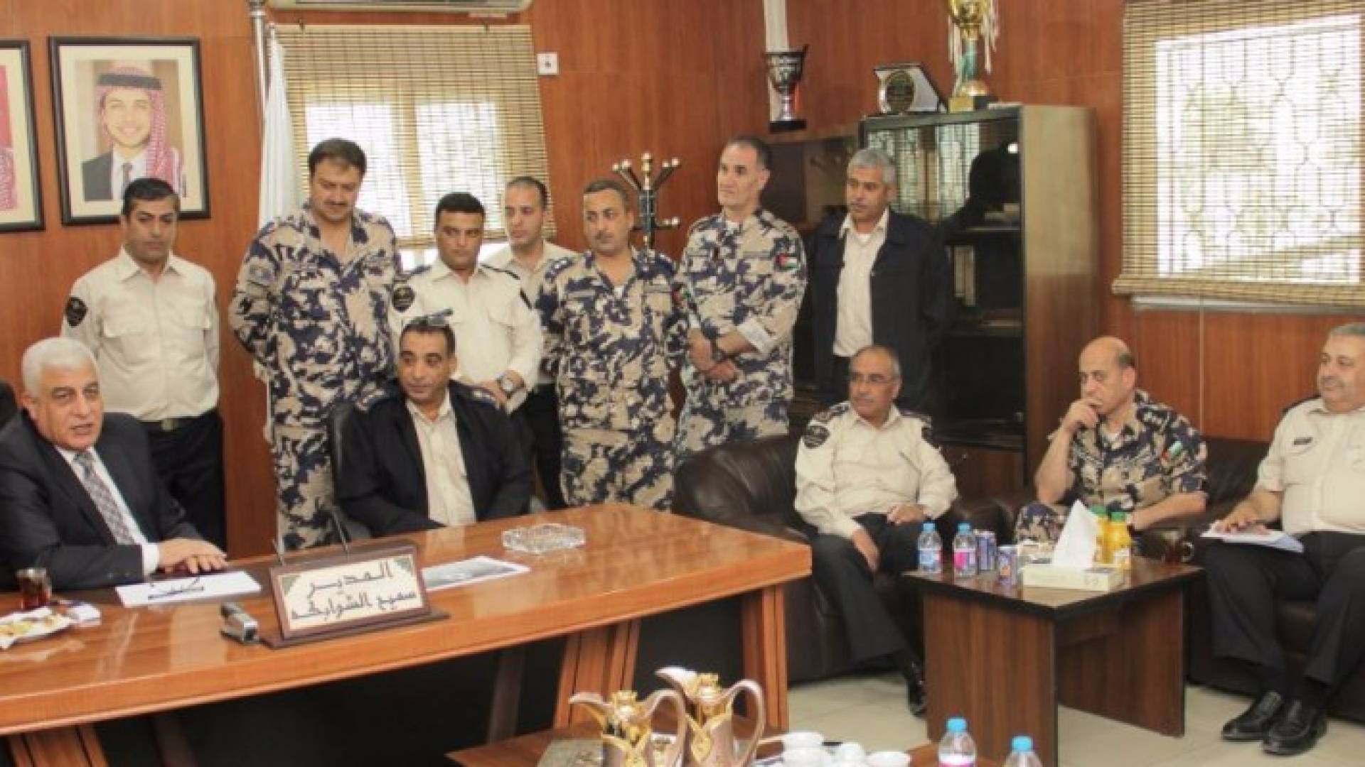 مدير عام الجمارك يتفقد مديرية الترفيق الجمركي