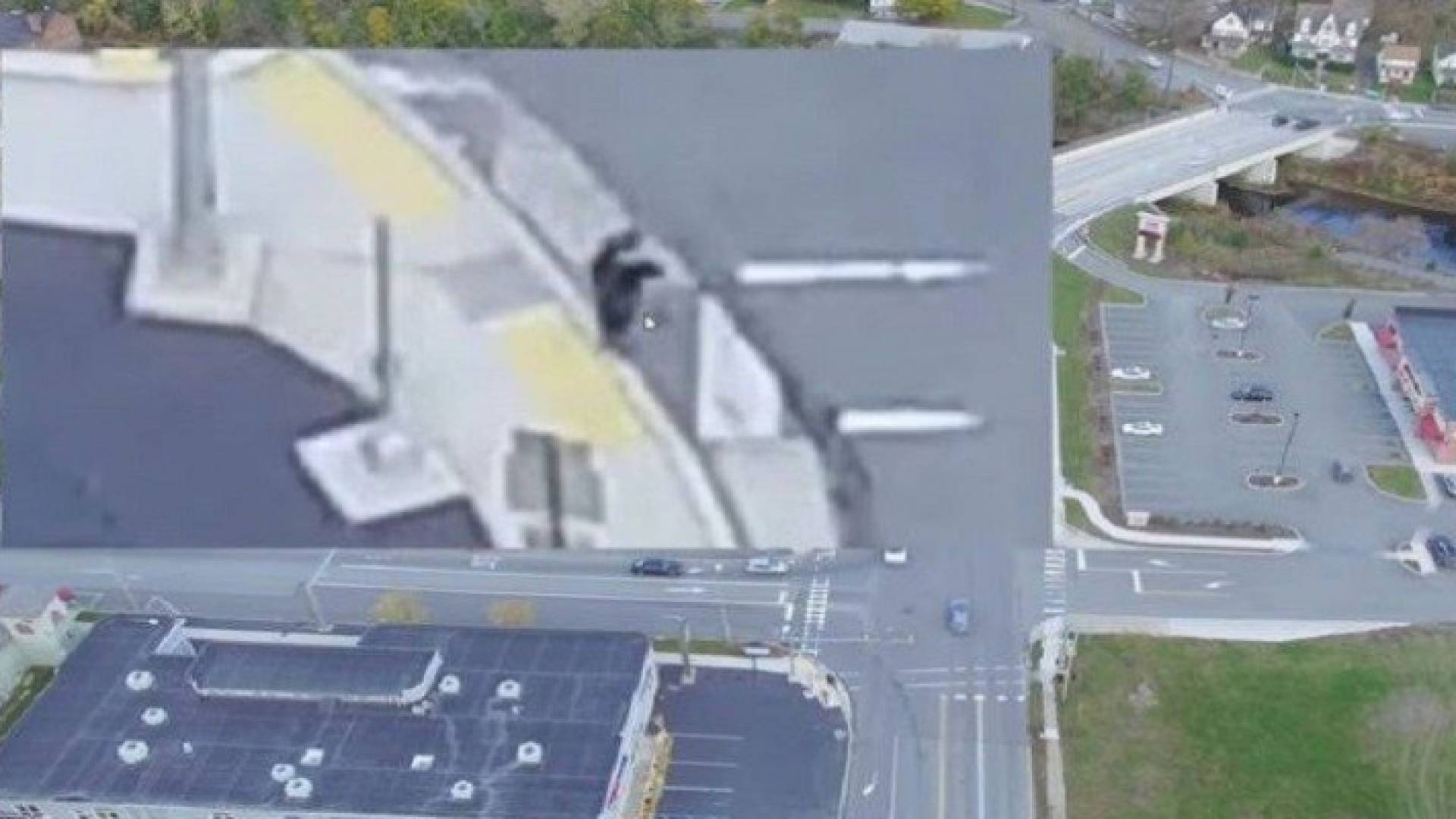 طائرة دون طيار تكشف خيانة زوجه لزوجها