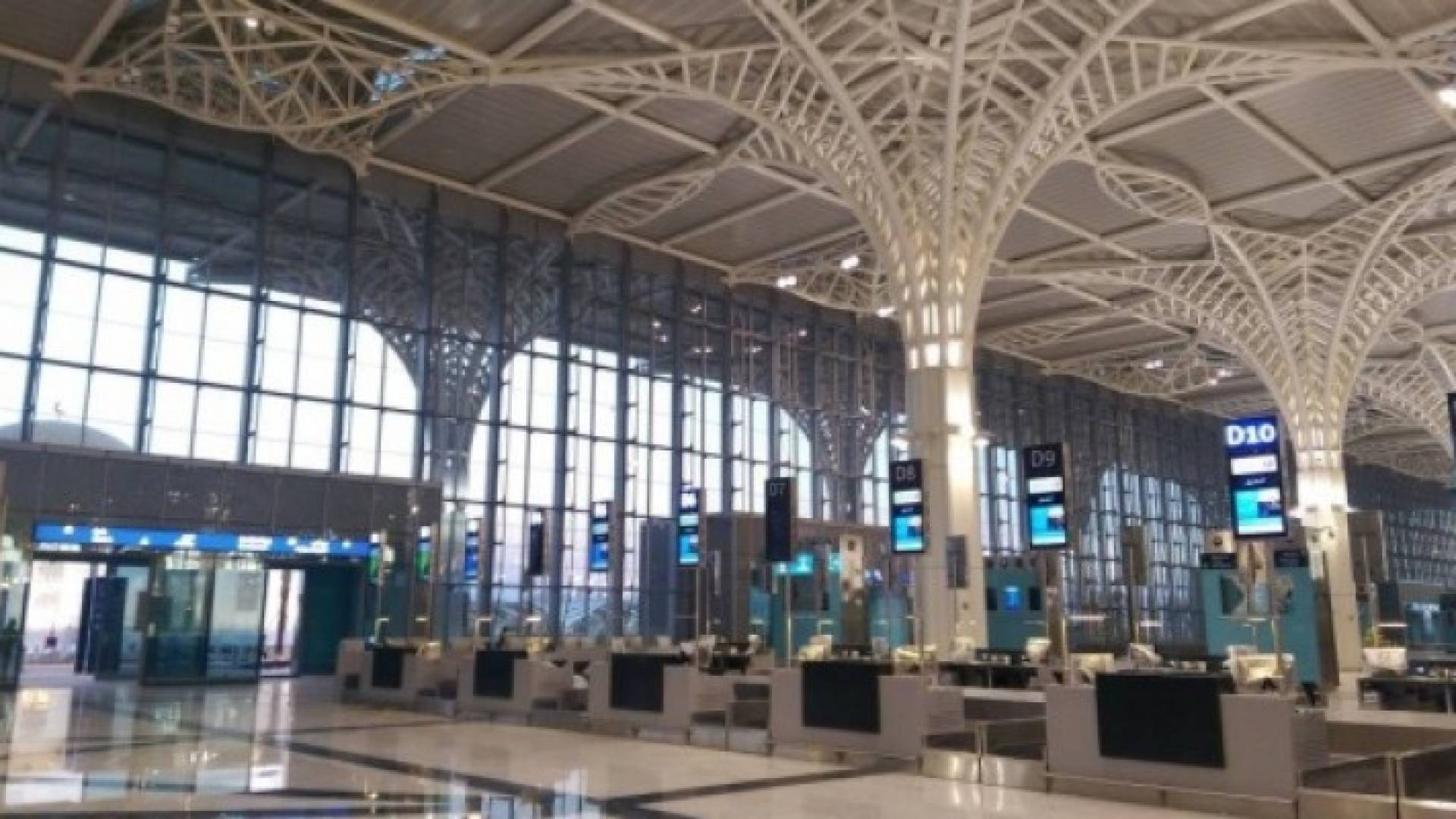 مطار الأمير محمد بن عبد العزيز