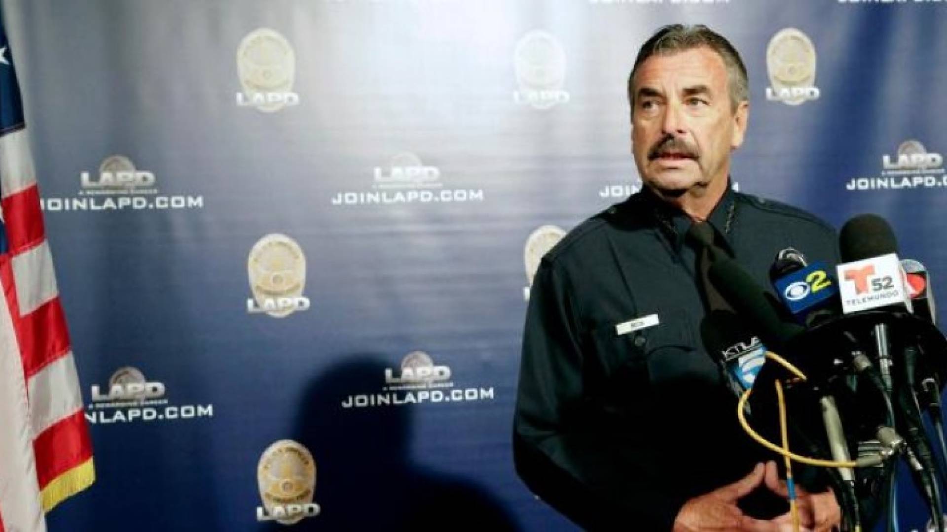 قائد شرطة لوس أنجلس شارلي بيك: الطرد ليس عملنا ولن أجعله عملنا