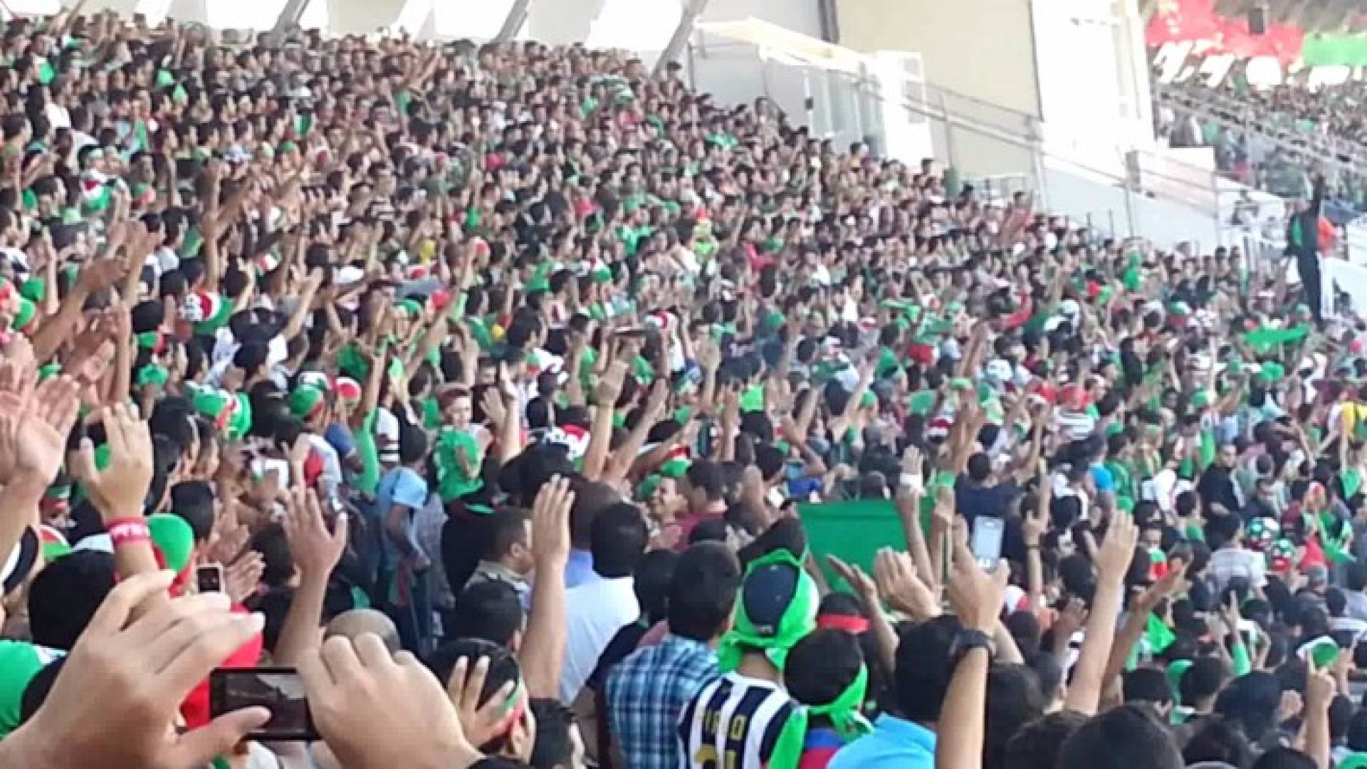 ارشيفية لجماهير الوحدات 