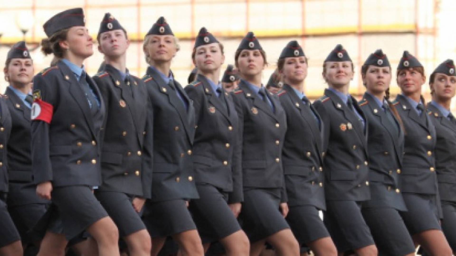 الجيوش النسائية مهامهن ليست قتالية فقط