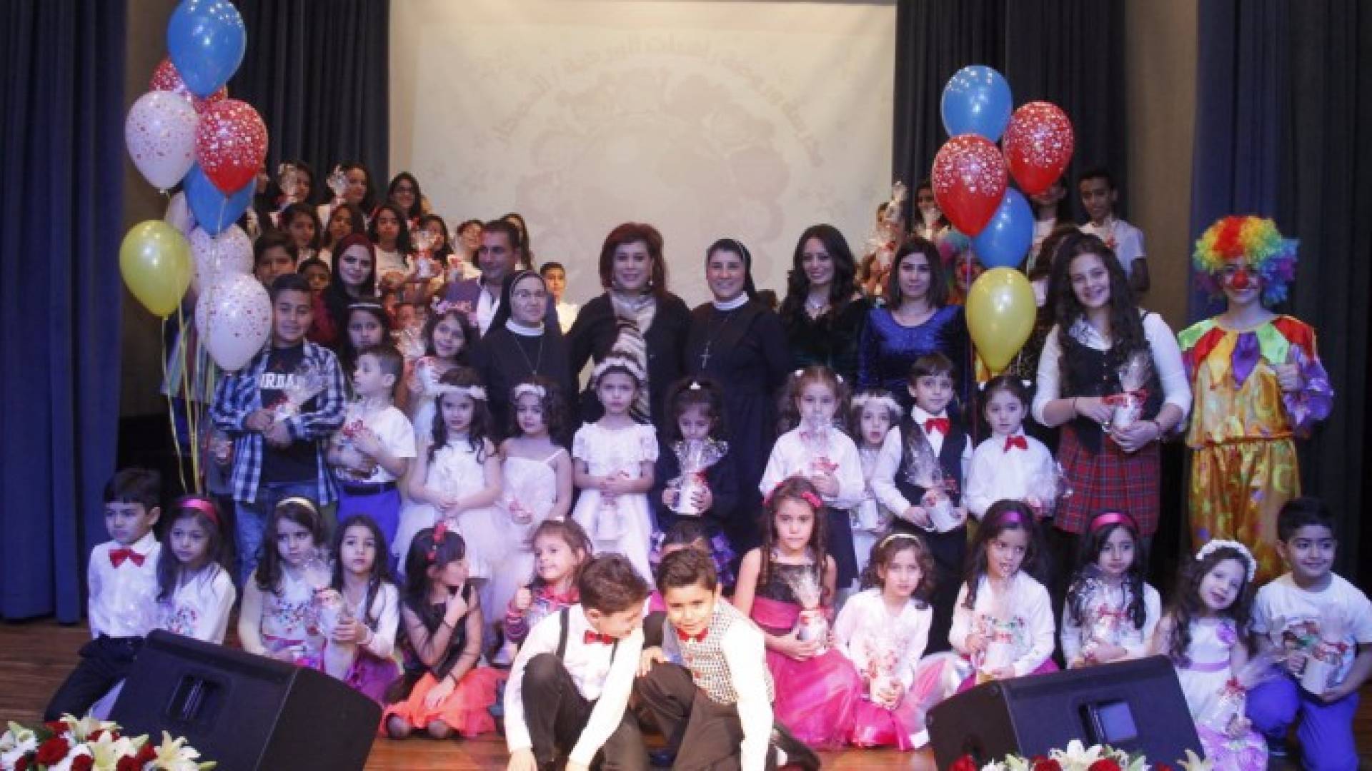 احتفال مدرسة راهبات الوردية في المصدار