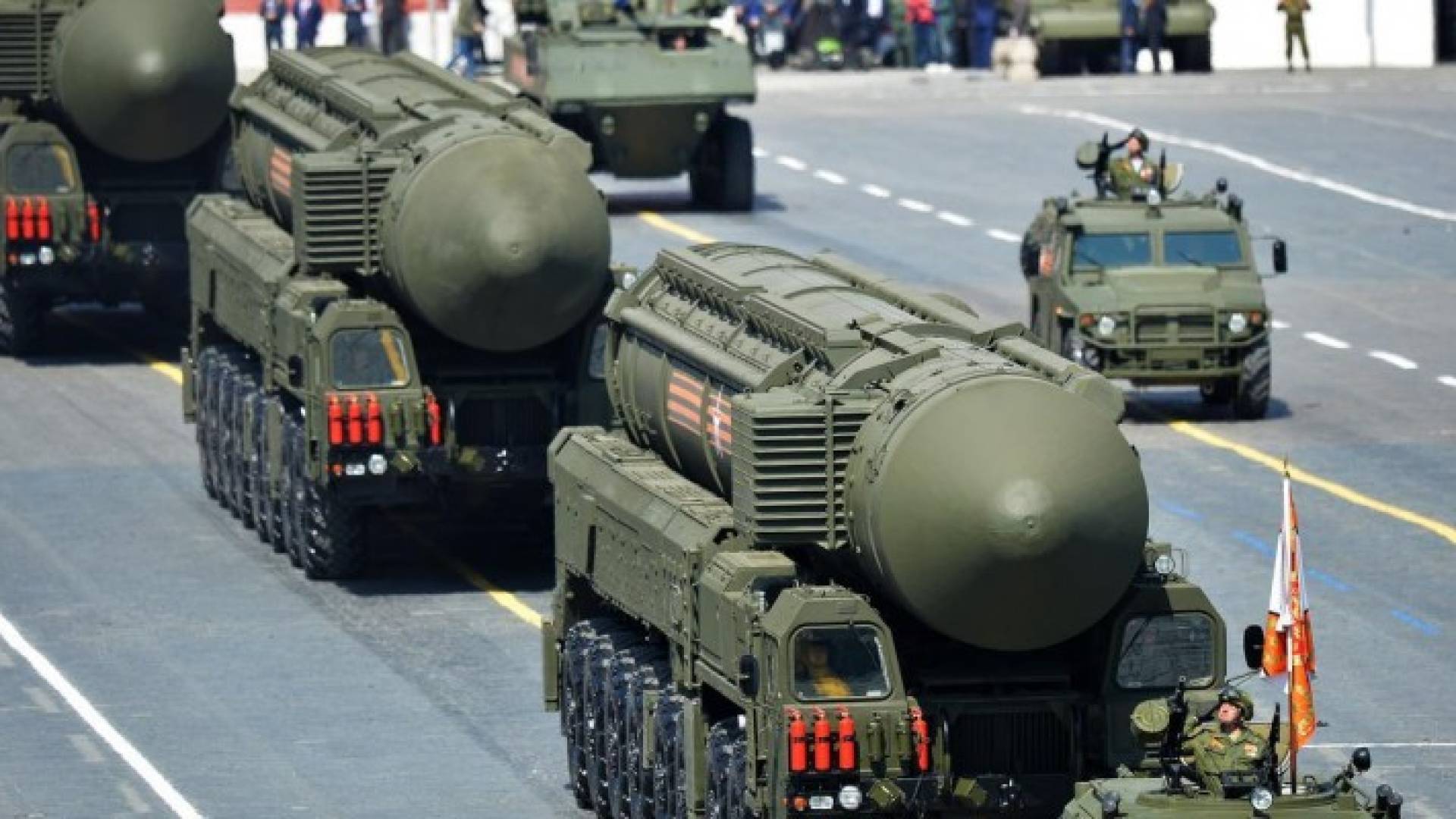 صواريخ روسية عابرة أثناء عرض عسكري - أرشيفية