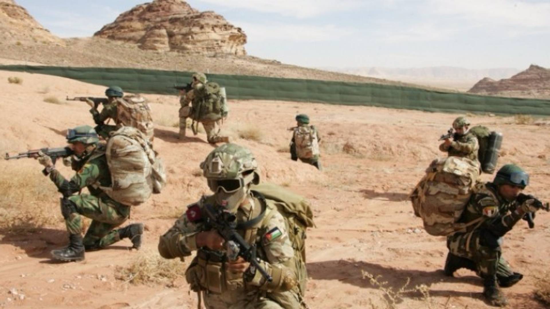 جانب من التمرينات