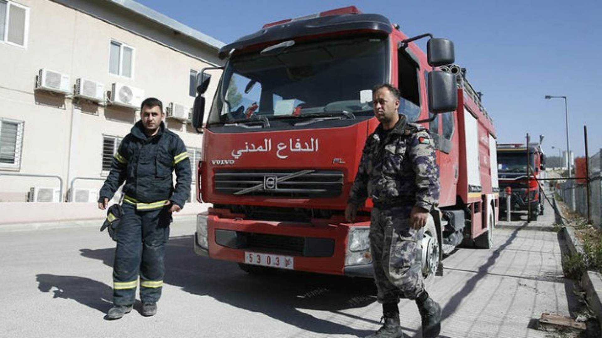 قوات إطفاء من الدفاع المدني الفلسطيني 