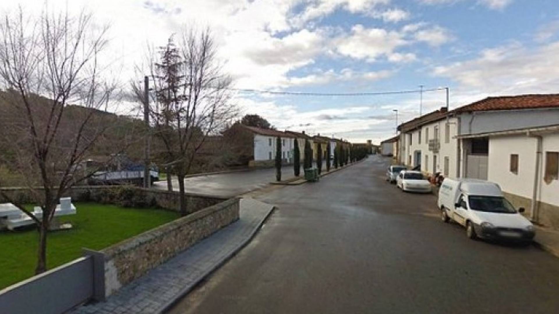 سكان قرية إسبانية بالكامل أصبحوا "مليونيرات" في يوم واحد