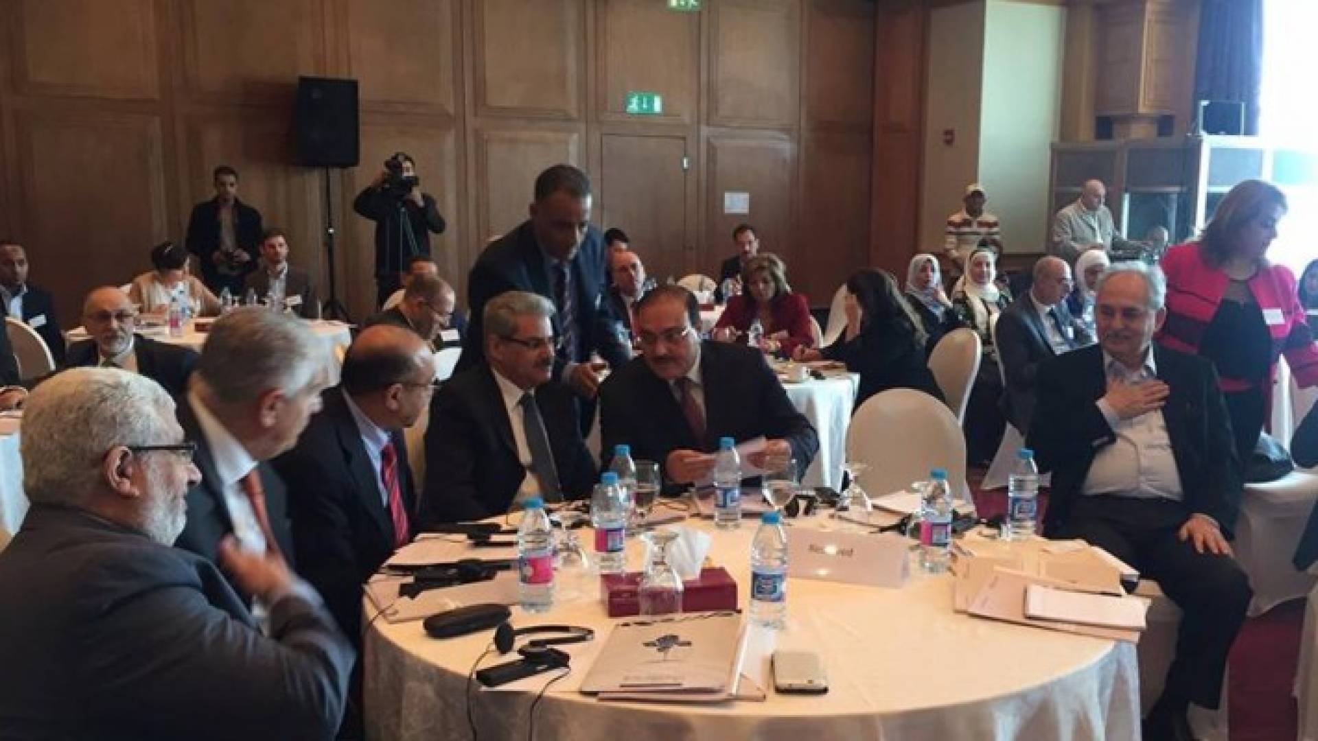 جانب من الجلسة