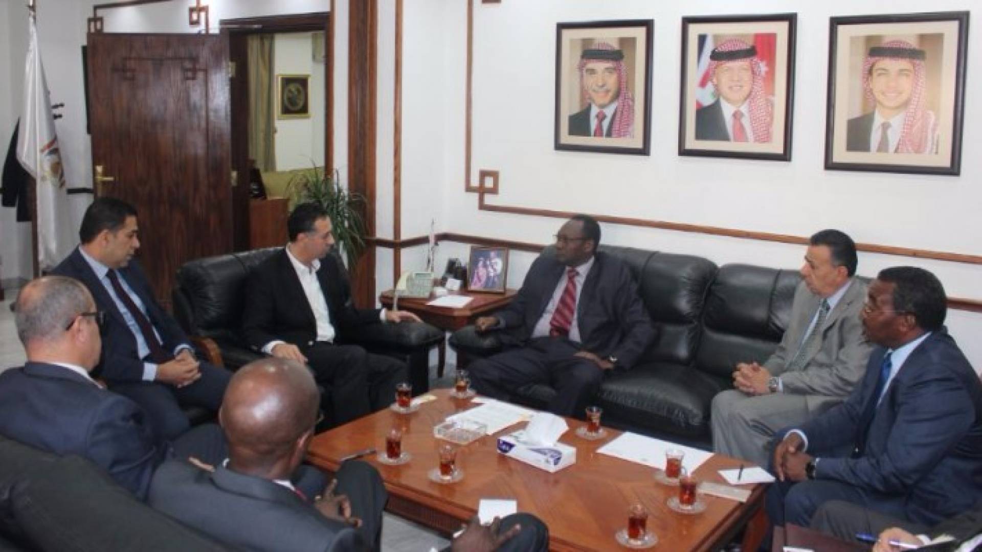 جانب من الاجتماع 