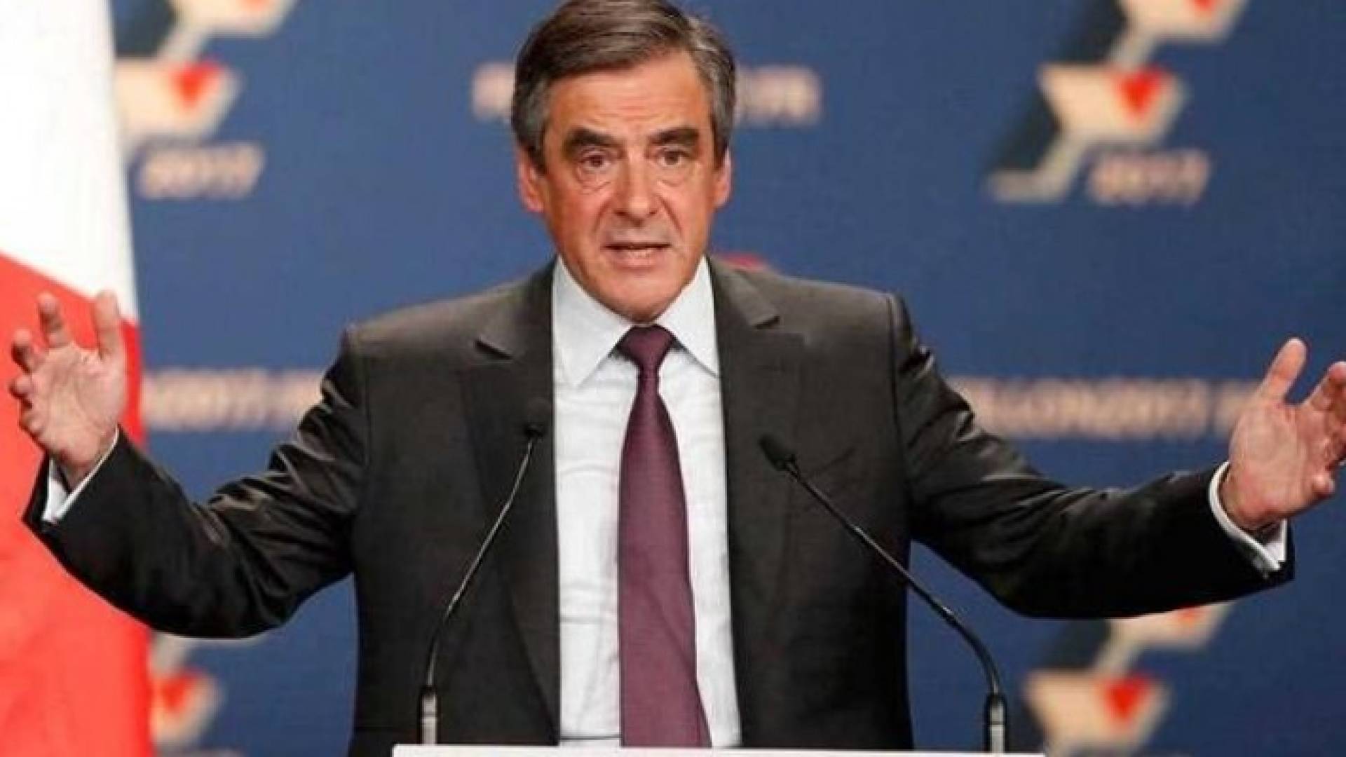  رئيس الوزراء السابق فرانسوا فيون