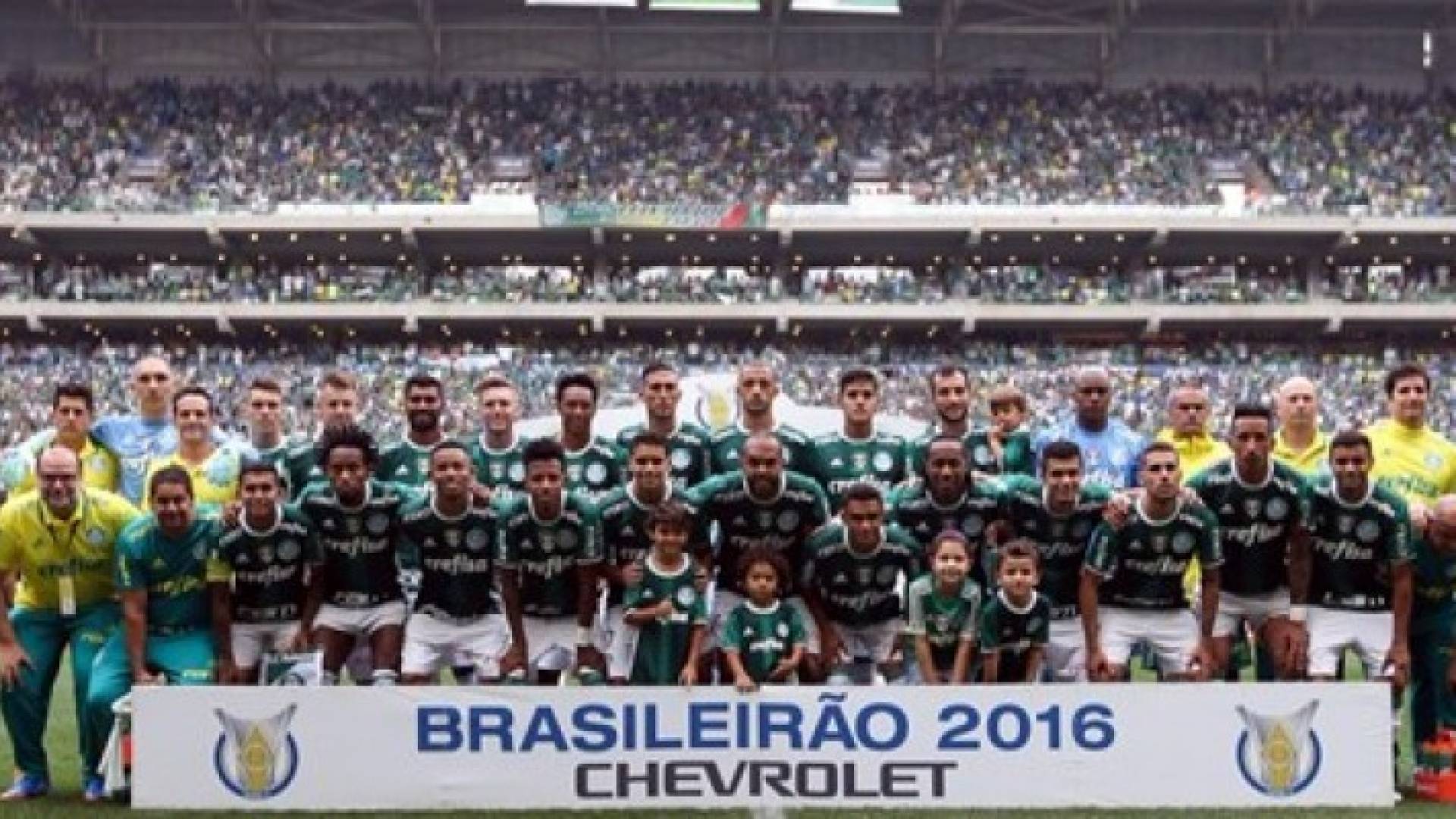  لقطة جماعية لفريق بالميراس (تويتر) 