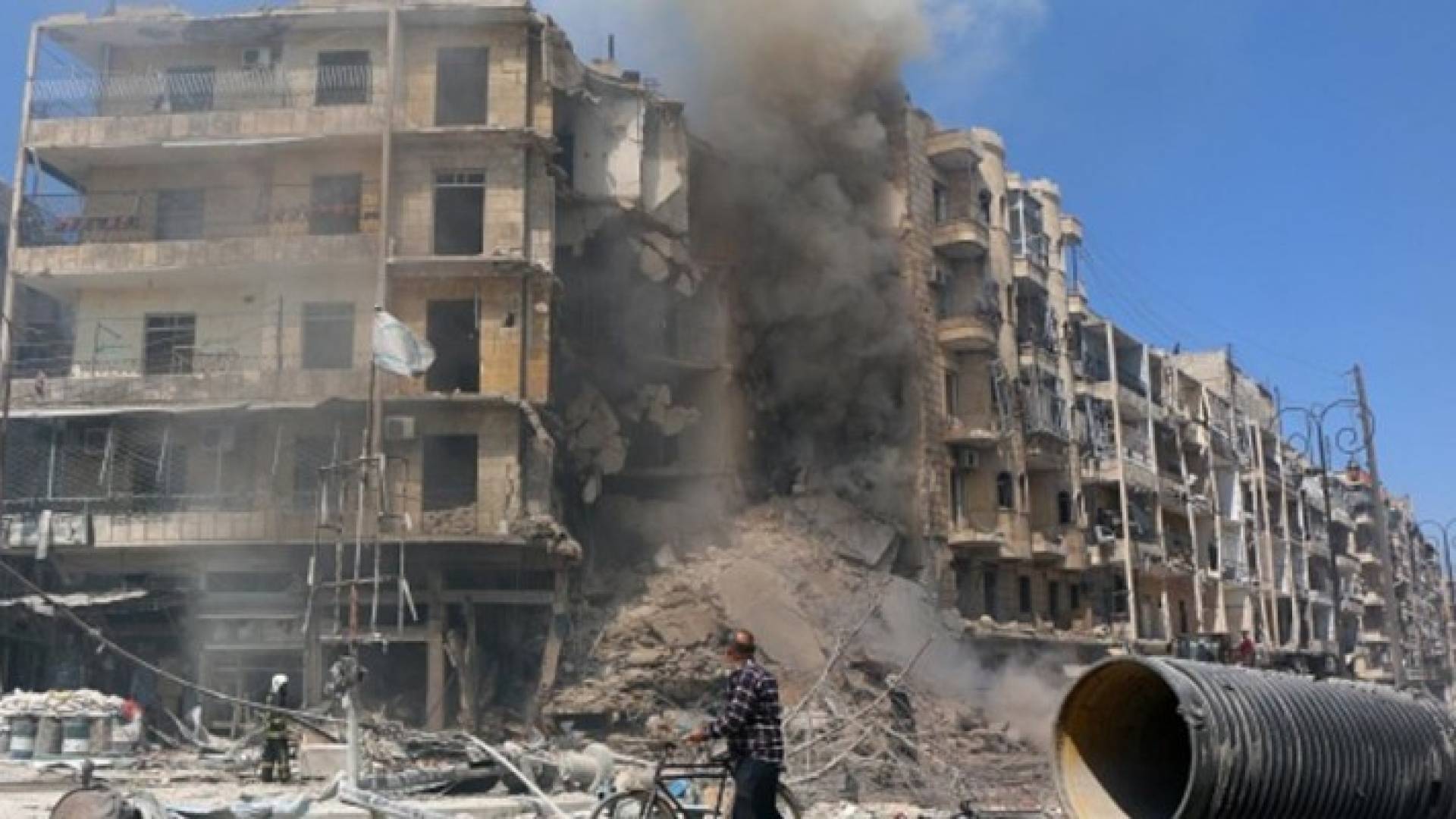  آثار الدمار في شمال حلب