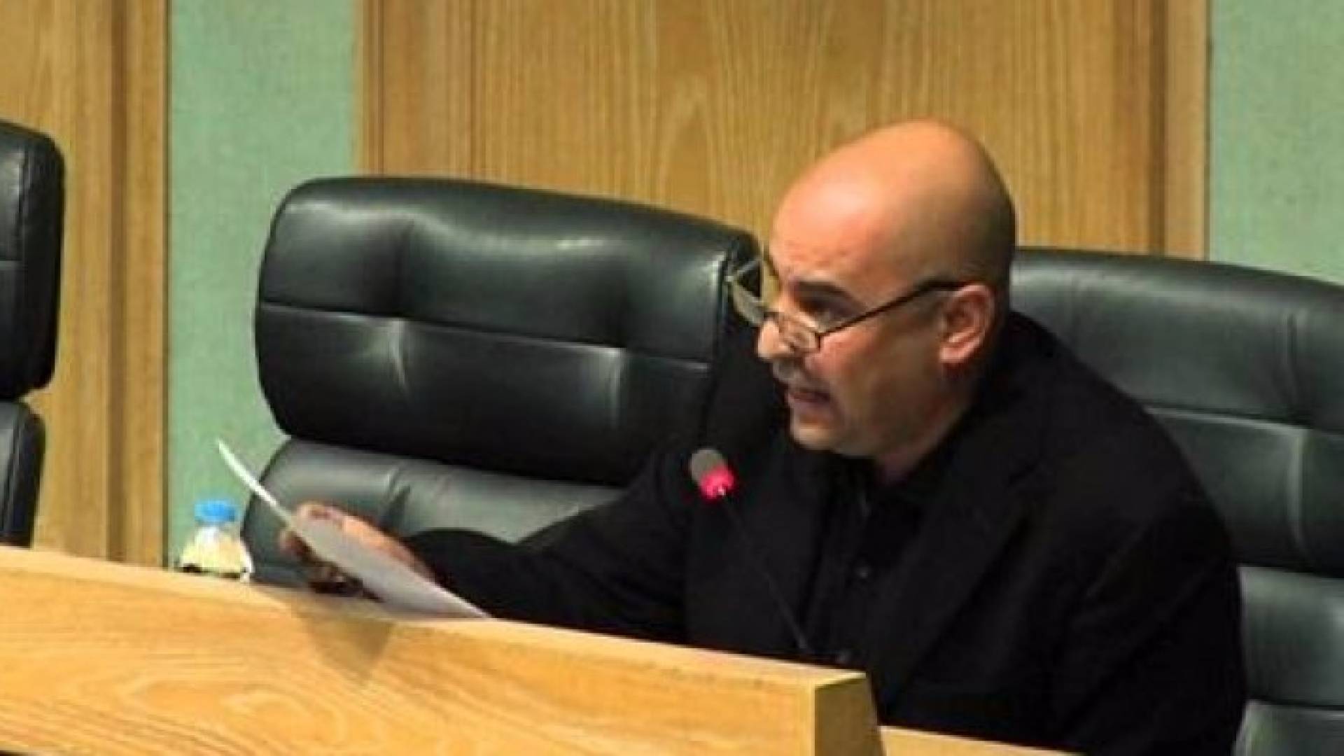 النائب طارق خوري