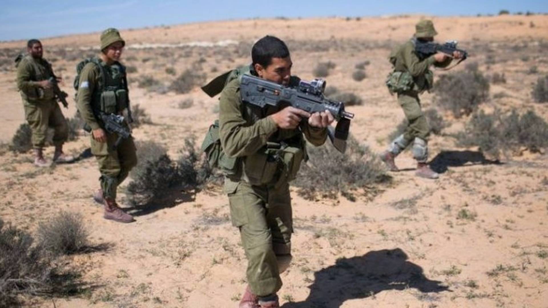 عناصر تابعة لجيش الاحتلال الاسرائيلي 