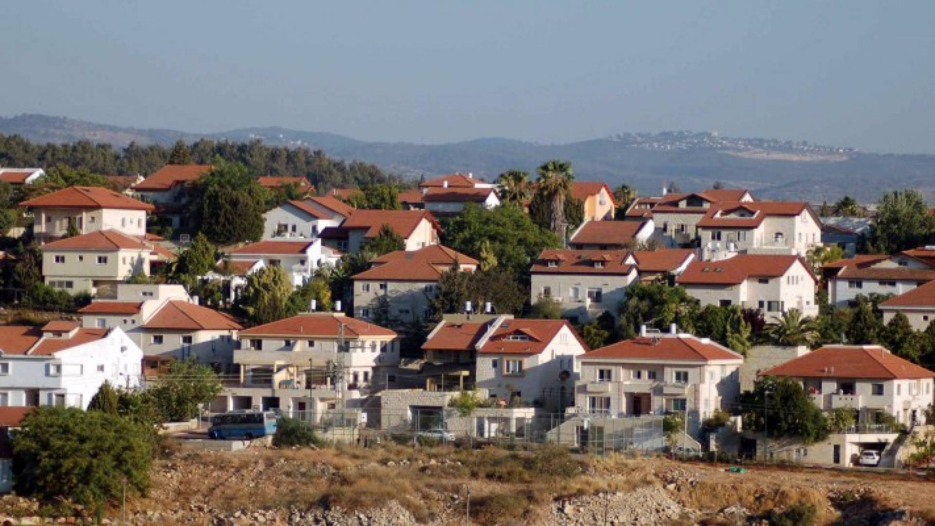 احدى المستوطنات الاسرائيلية