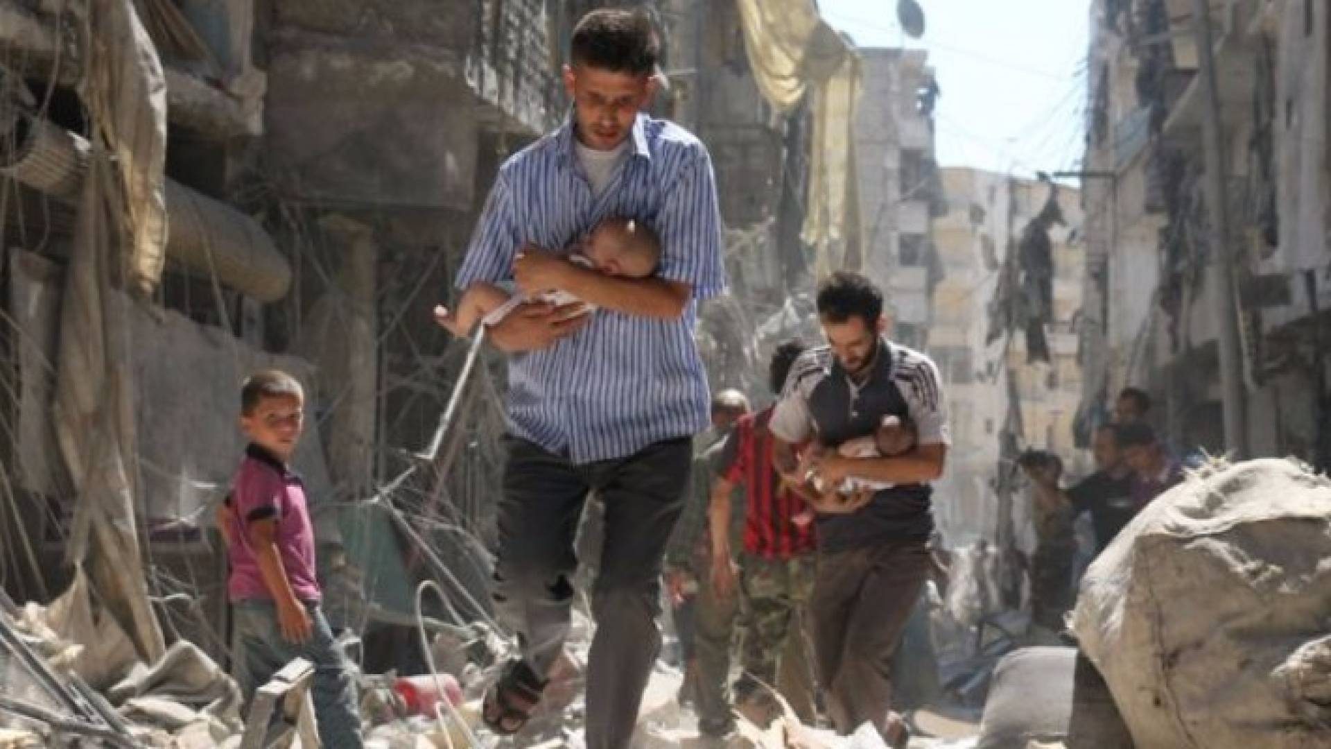 مشاهد الدمار في حلب جراء تعرضها للقصف