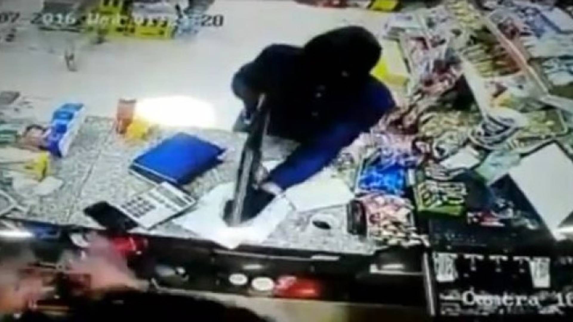 مشهد من الفيديو