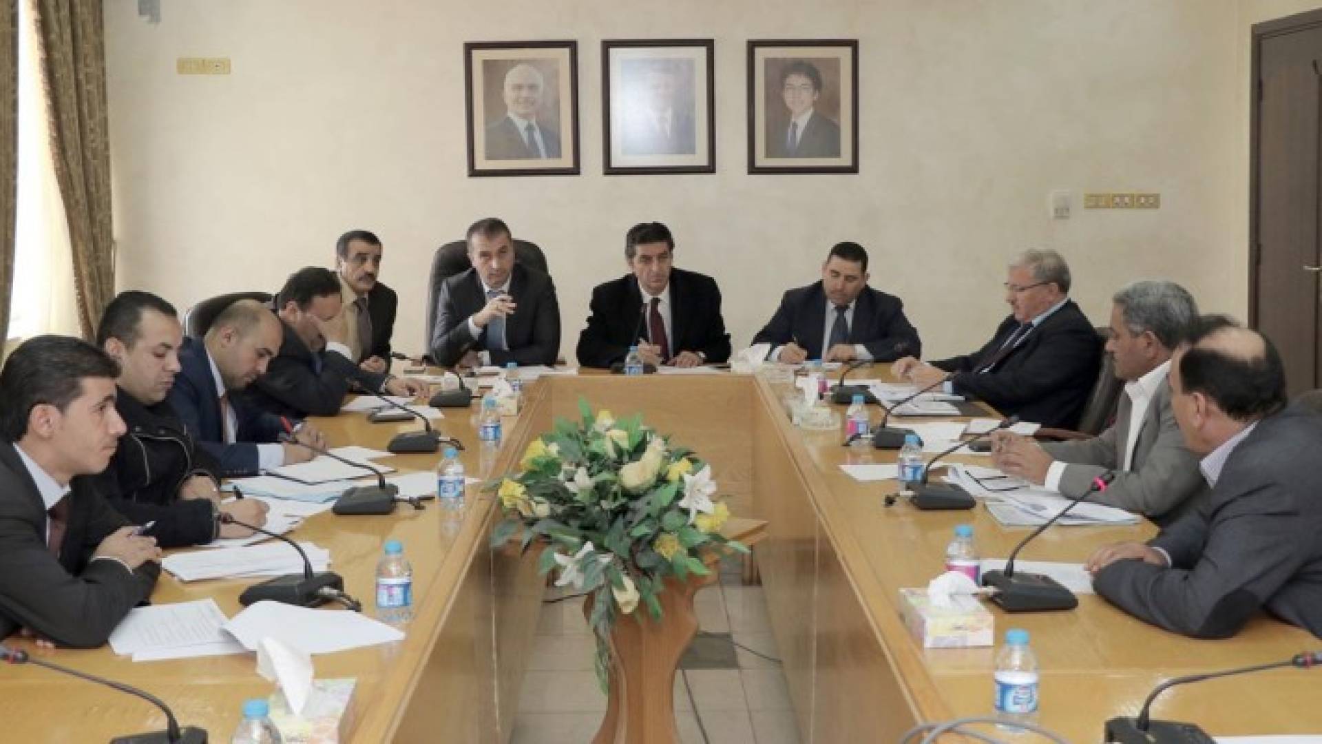 صورة خلال الاجتماع