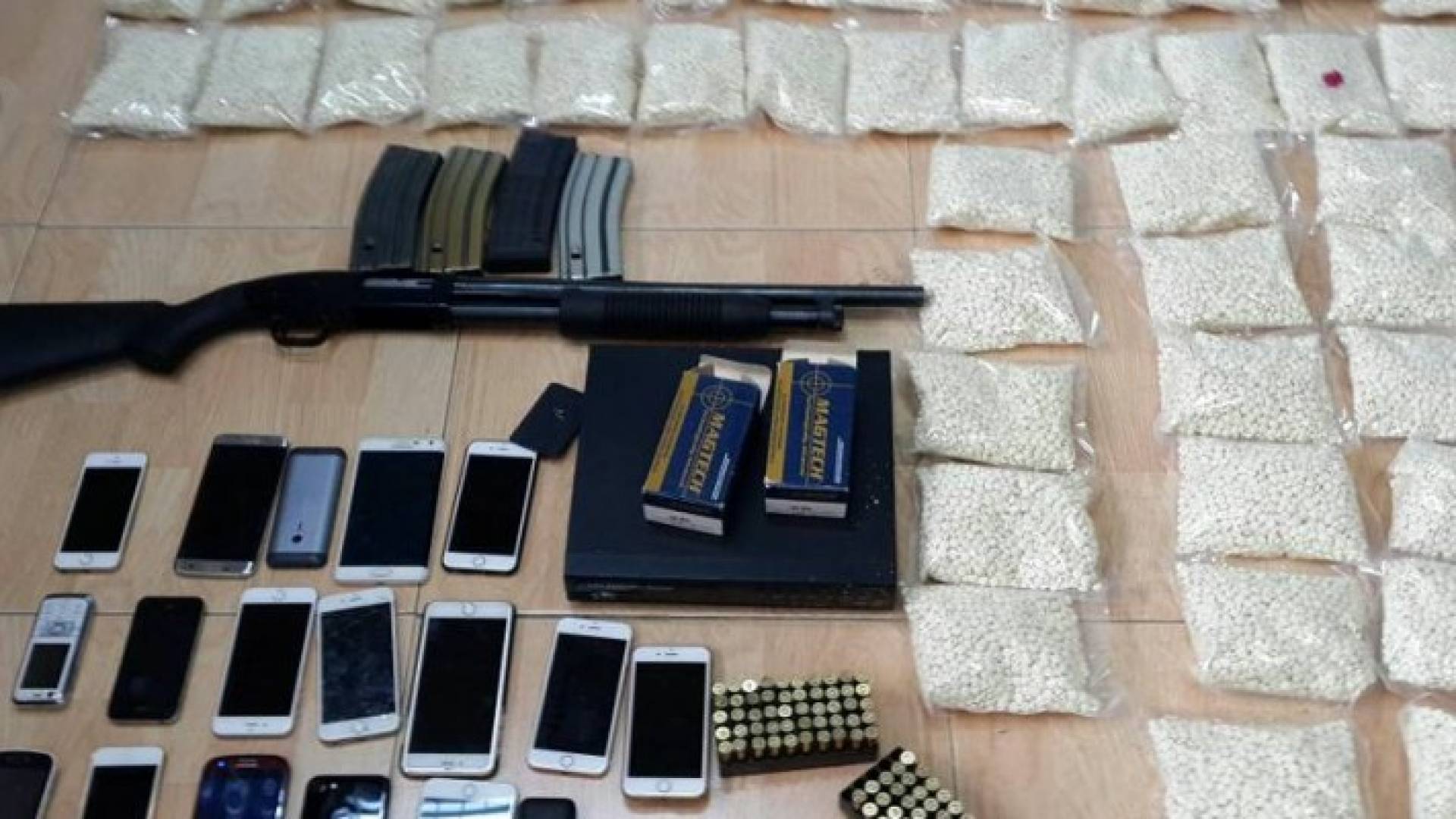 جانب من المضبوطات 