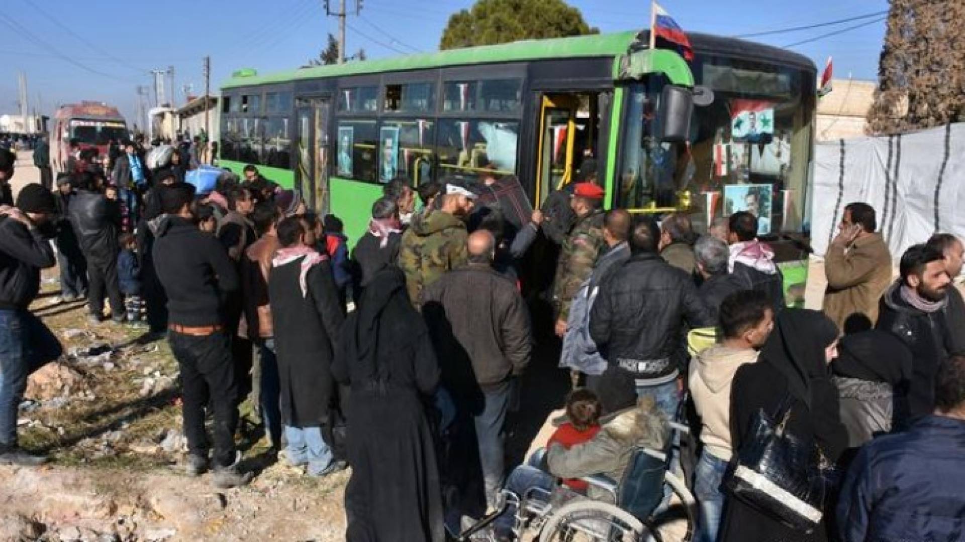 اجلاء مدنيين من حلب