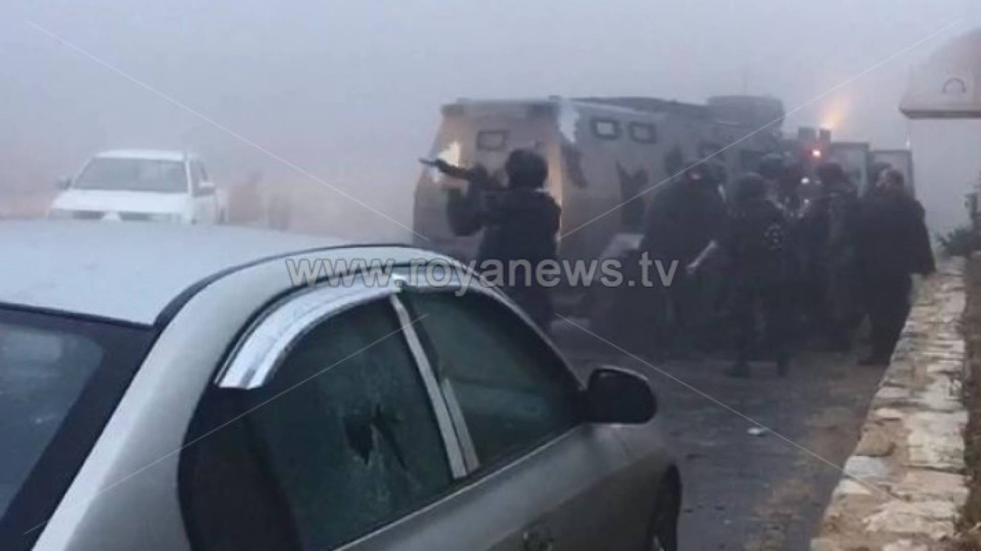 جانب من تعامل الأمن مع المجموعة المسلحة في الكرك