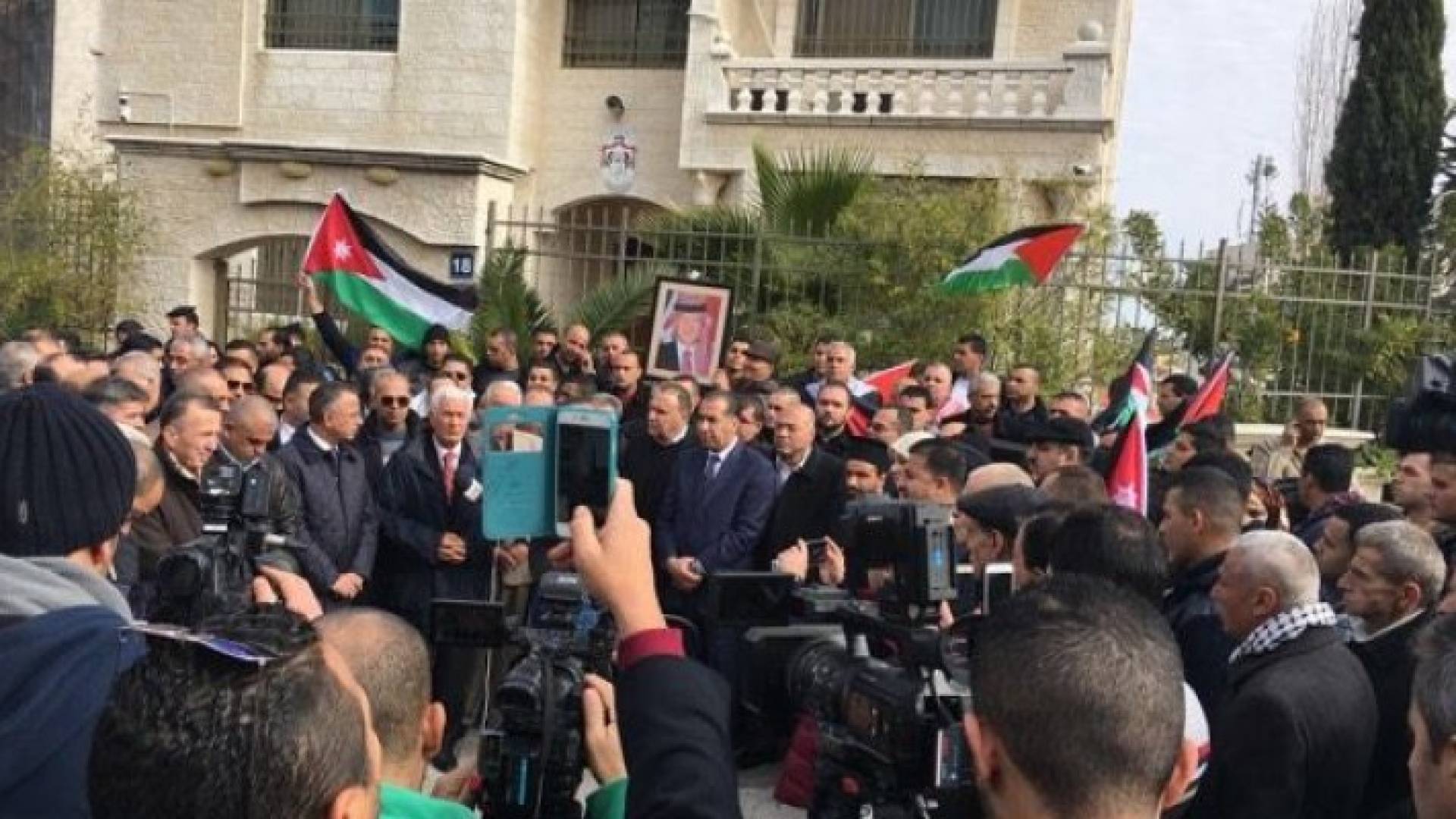 جانب من الوقفة في رام الله