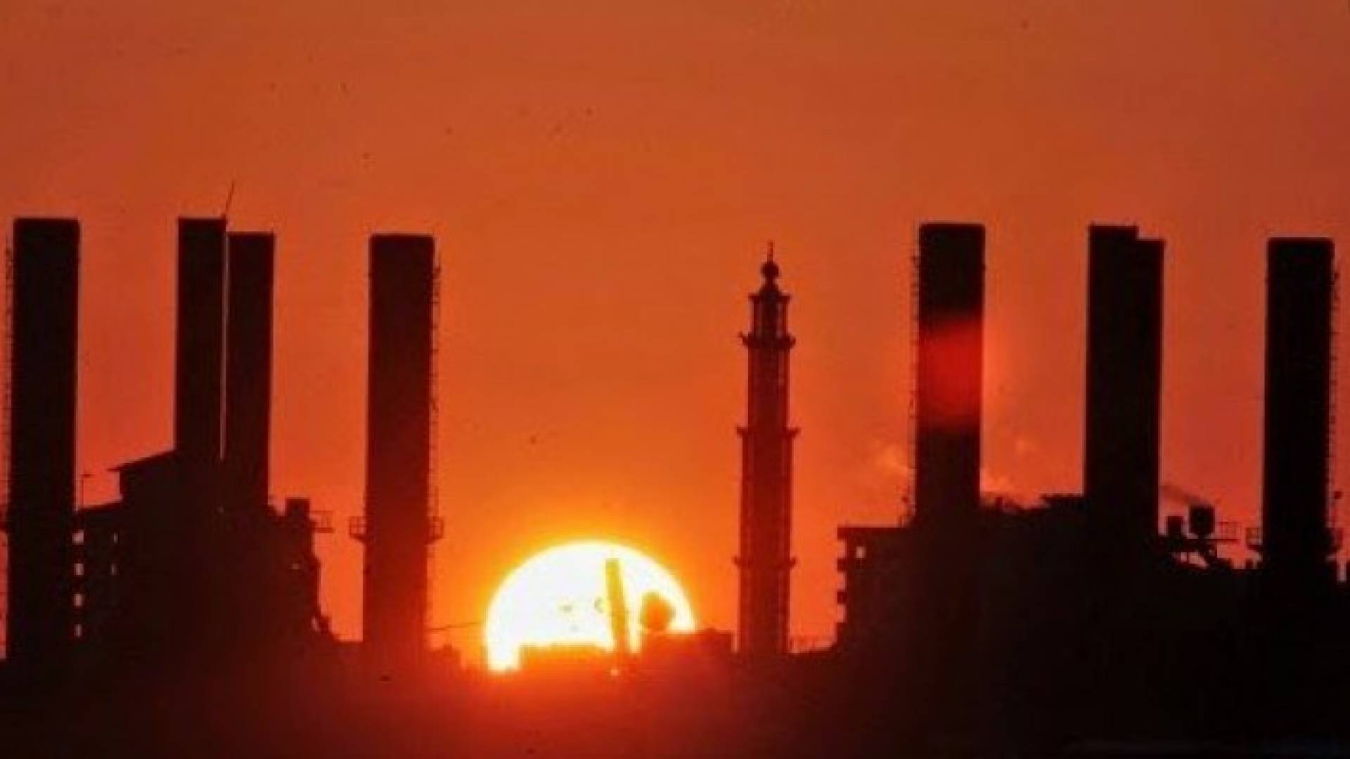 توقف خطوط الكهرباء المصرية المغذية لجنوب قطاع غزة