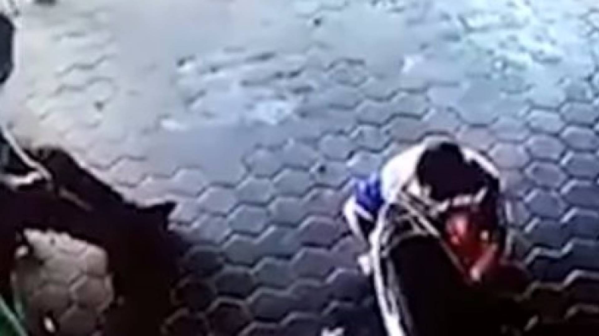 من الفيديو