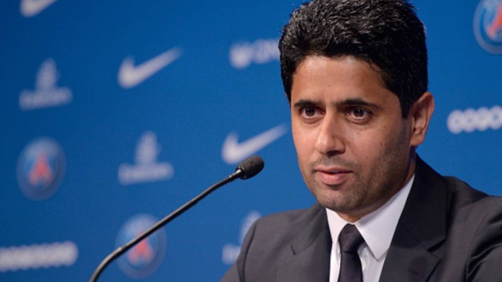 رئيس نادي باريس سان جرمان القطري ناصر الخليفي