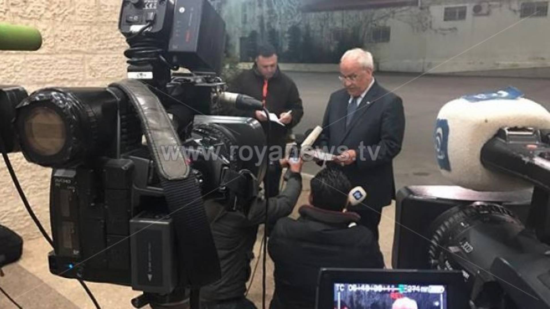 أمين سر اللجنة التنفيذية لمنظمة التحرير الفلسطينية الدكتور صائب عريقات