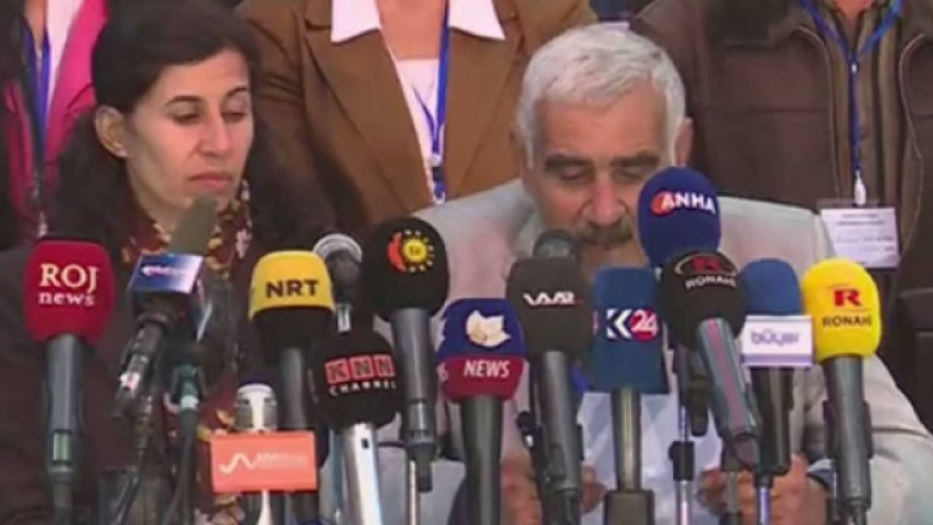 أكراد سوريا يسعون لوضع خطة لتشكيل حكومة جديدة