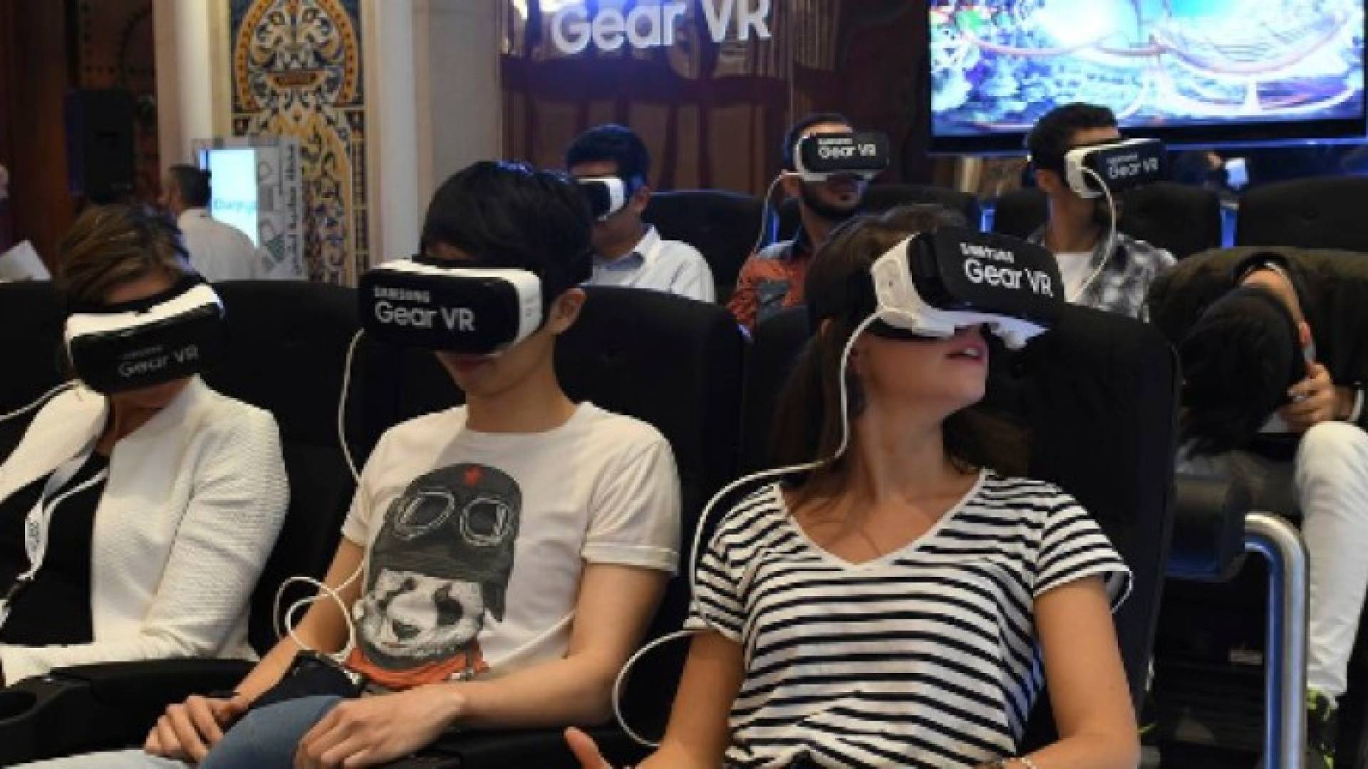 الواقع الافتراضي VR: