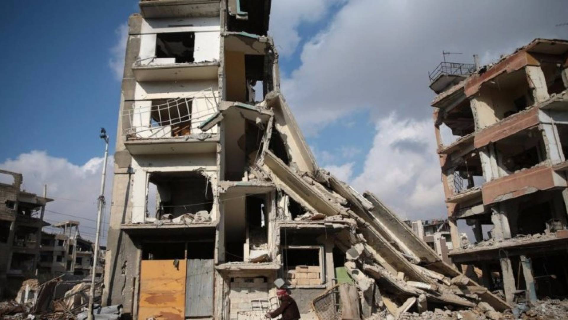 آثار الدمار في دوما