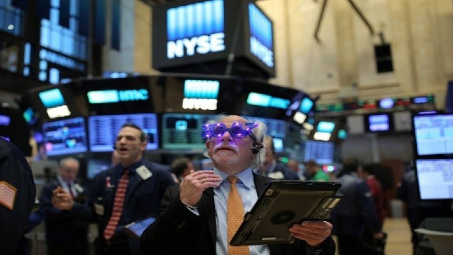 الأسواق تودع 2016 بمكاسب