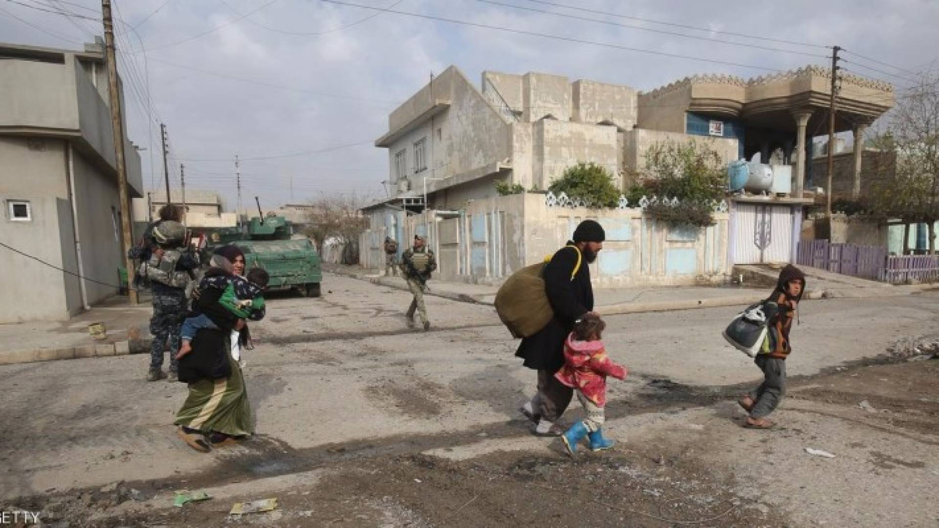 عشرات الآلاف من سكان الموصل هجروها مع بدء هجوم القوات العراقية