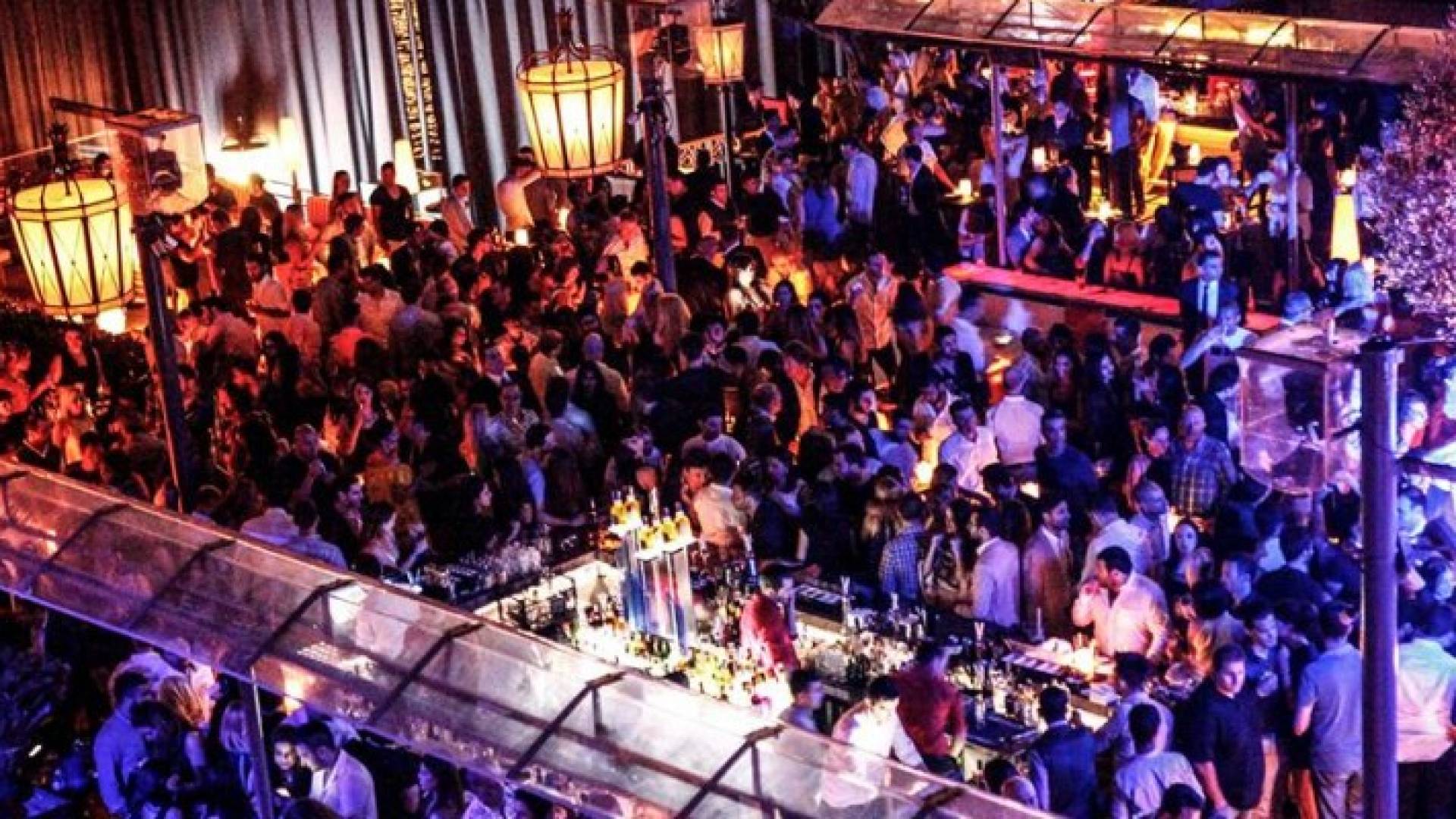 صورة للملهى الليلي " رينا " في اسطنبول 