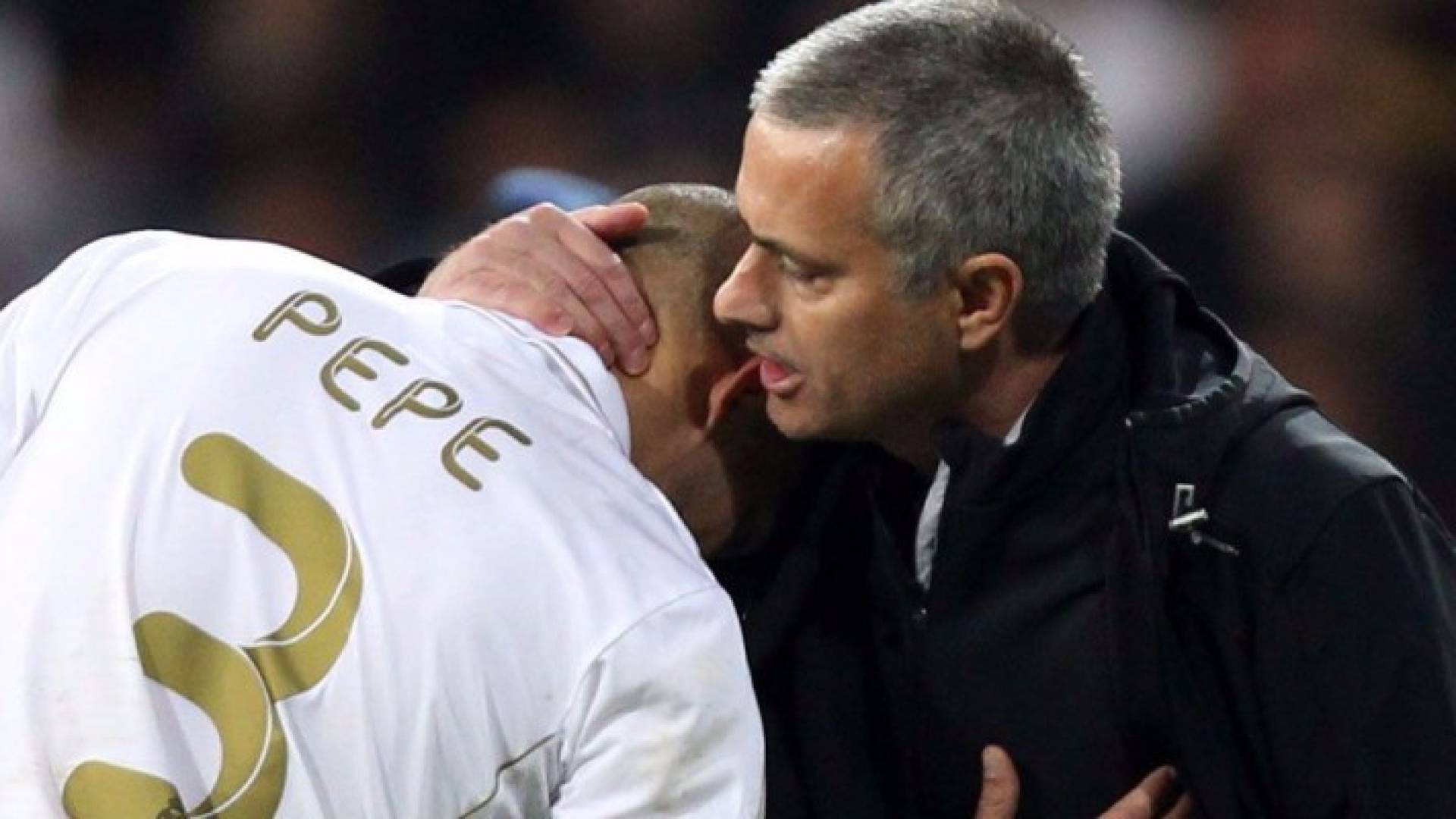 جوزيه مورينيو مدرب مانشستر يونايتد الإنكليزي