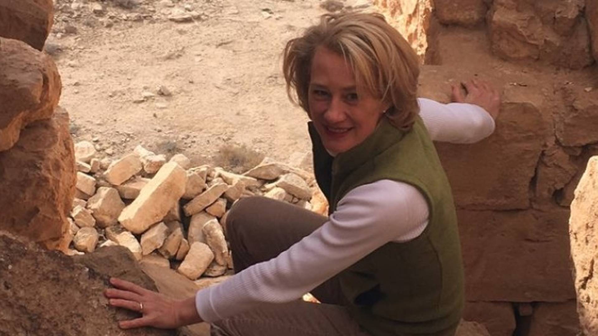 السفيرة في قصر بشير الروماني