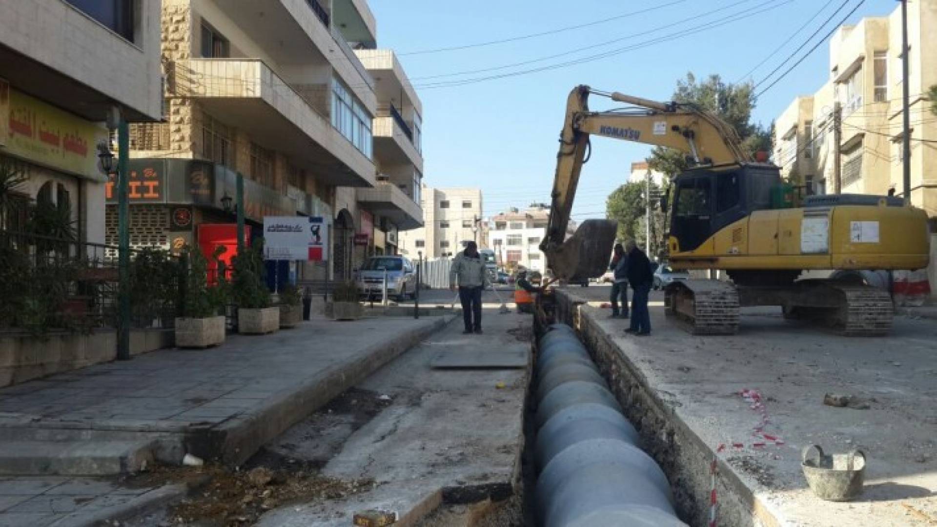 صورة من المرحلة الثالثة لخطوط تصريف مياه أمطار 