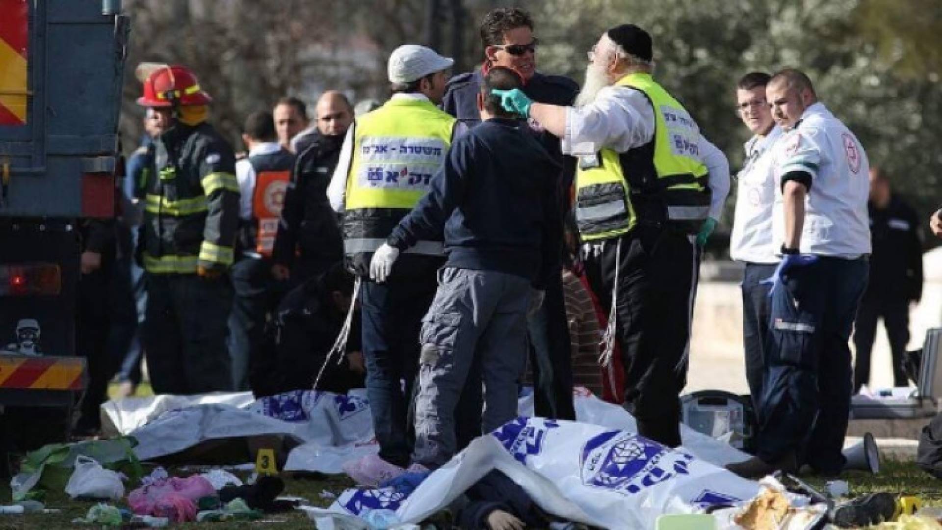 4 قتلى واصابة 15 جنديا بعملية دهس بالقدس