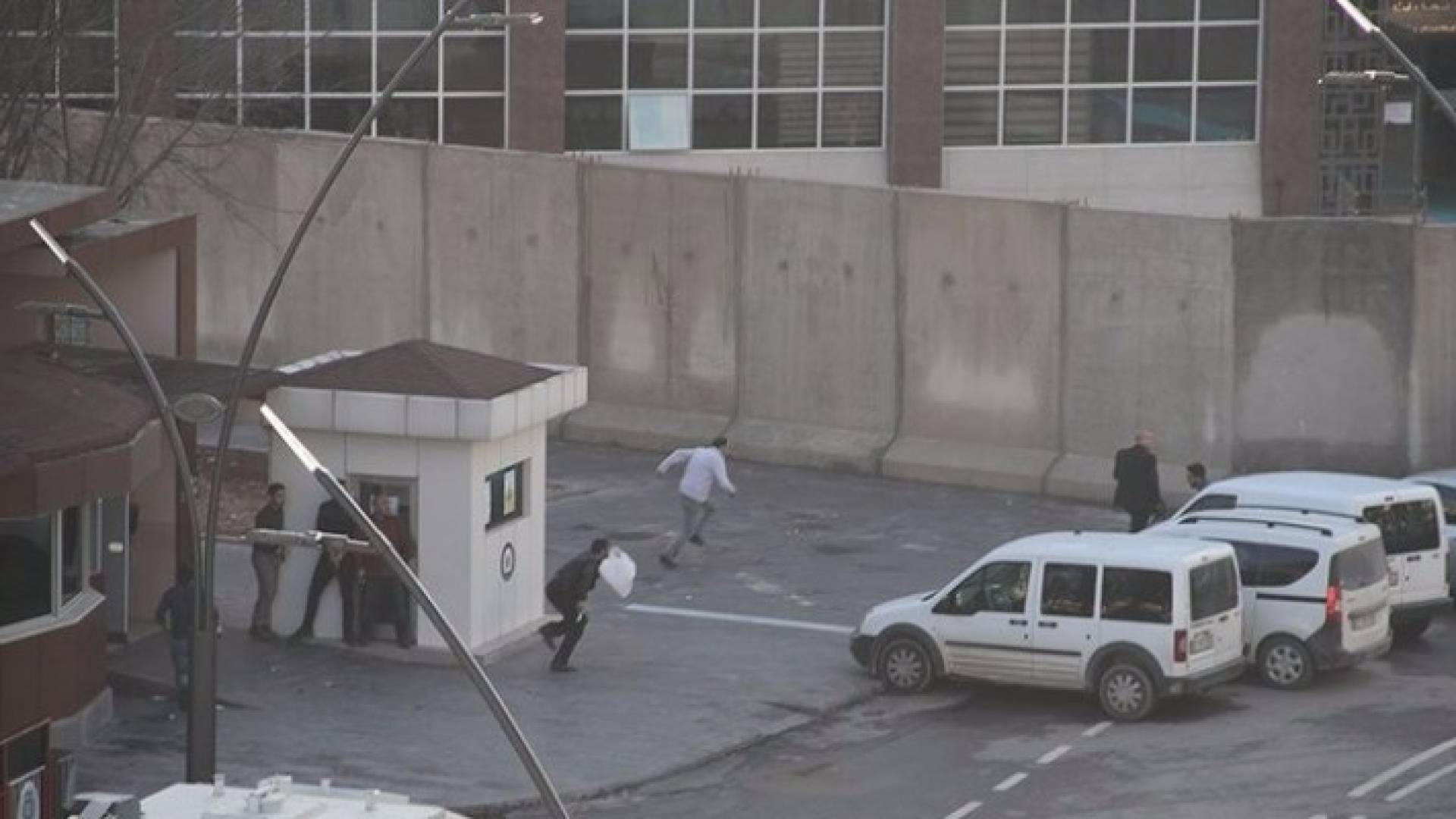 من موقع الهجوم