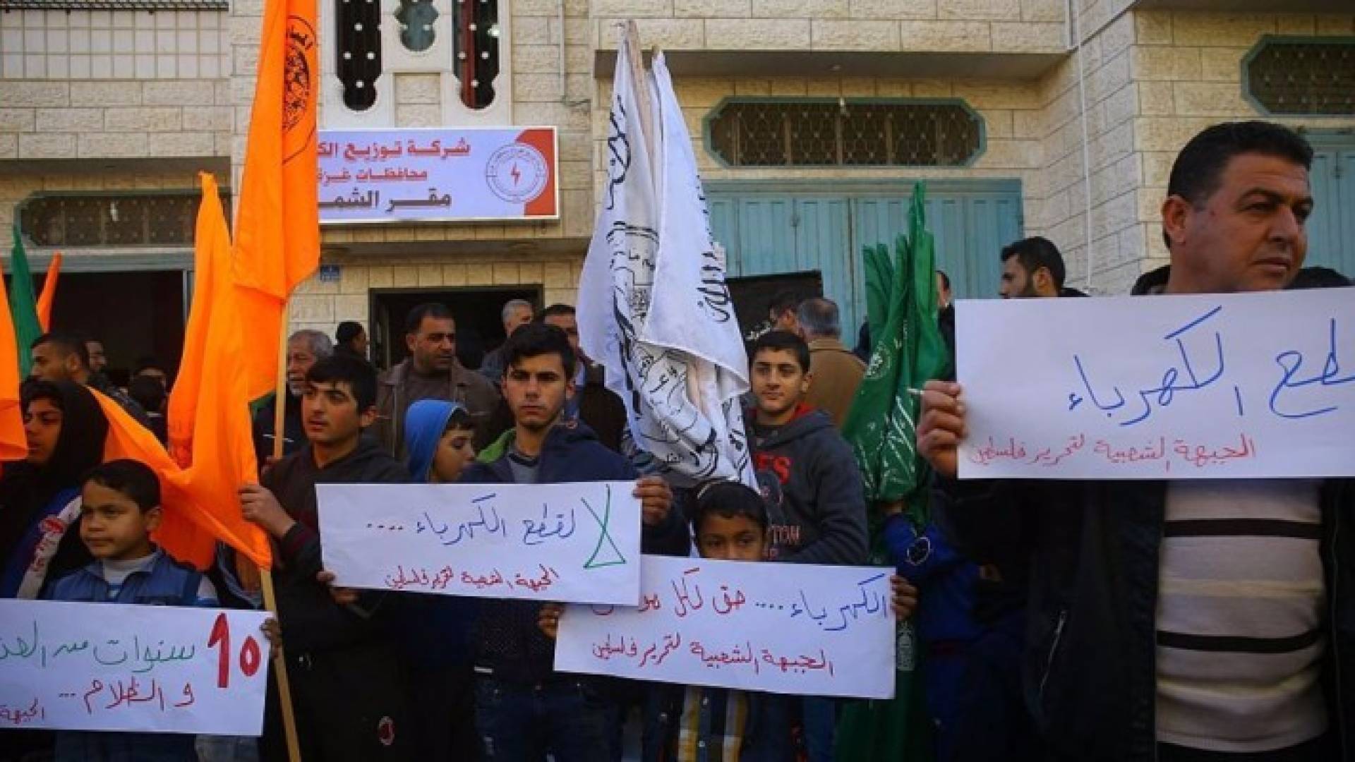 تعد تظاهرة مخيم جباليا، هي الأكبر منذ بدء الاحتجاجات